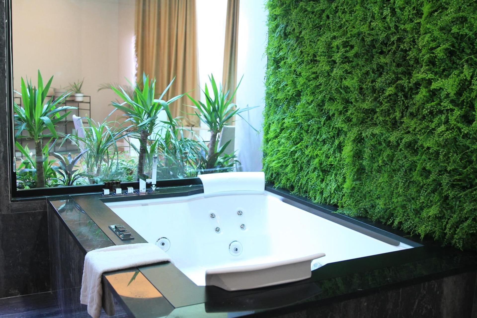 Best Western Premier Ark Hotel - Photo 78