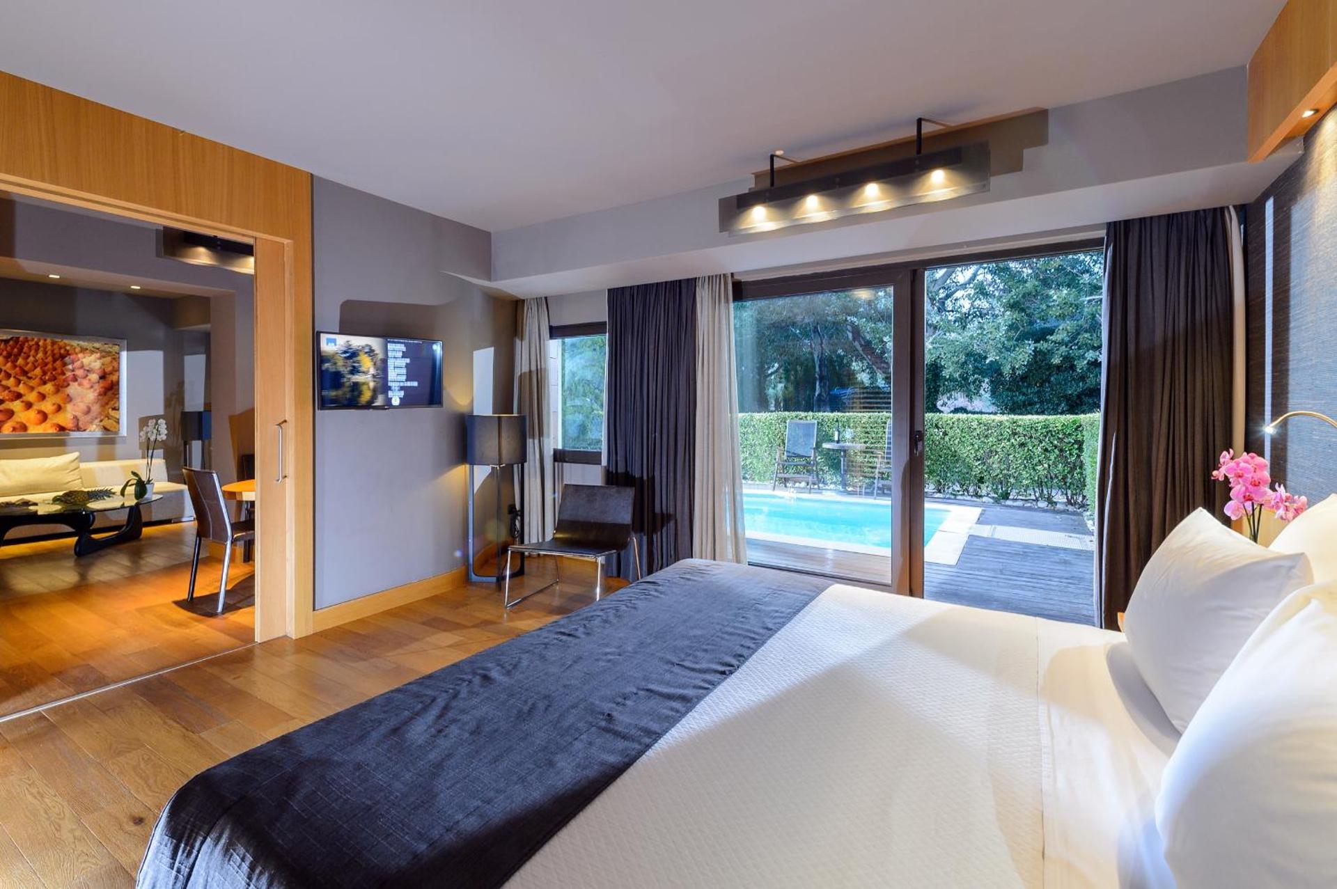 Alexander Beach Hotel & Spa - Photo 22