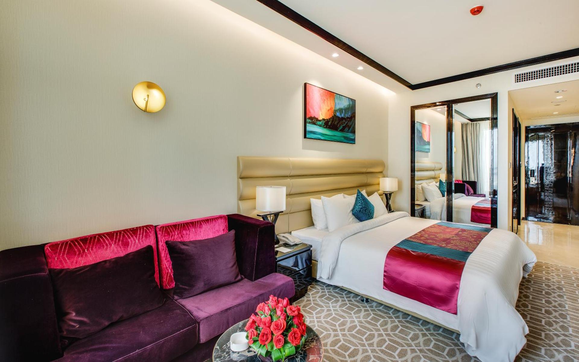 NagaWorld Hotel & Entertainment Complex - Photo 41