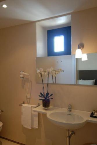 Hotel Touring - Photo 29