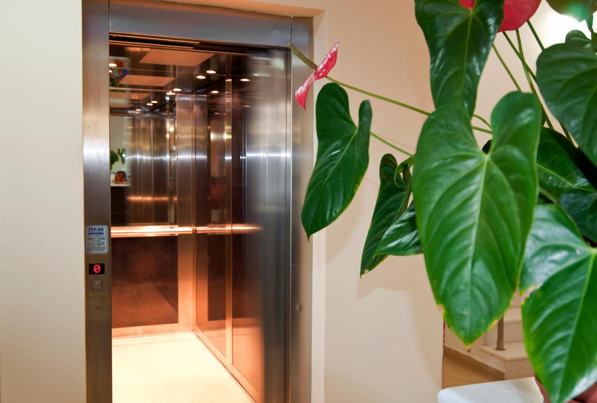 Romantica Hotel - Photo 6