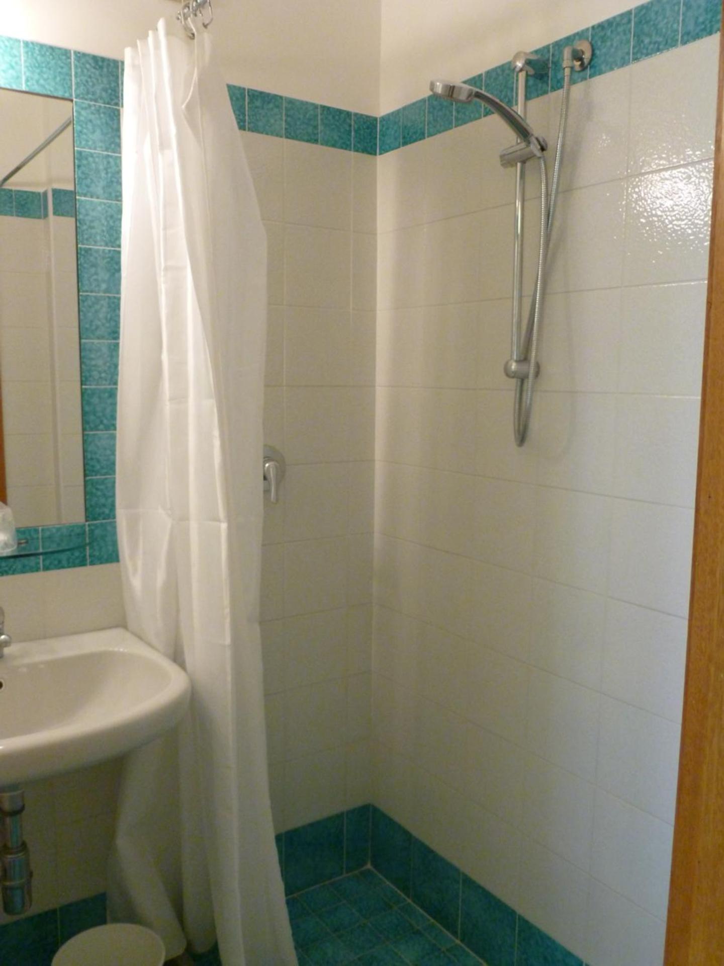 Hotel Plaza - Photo 22