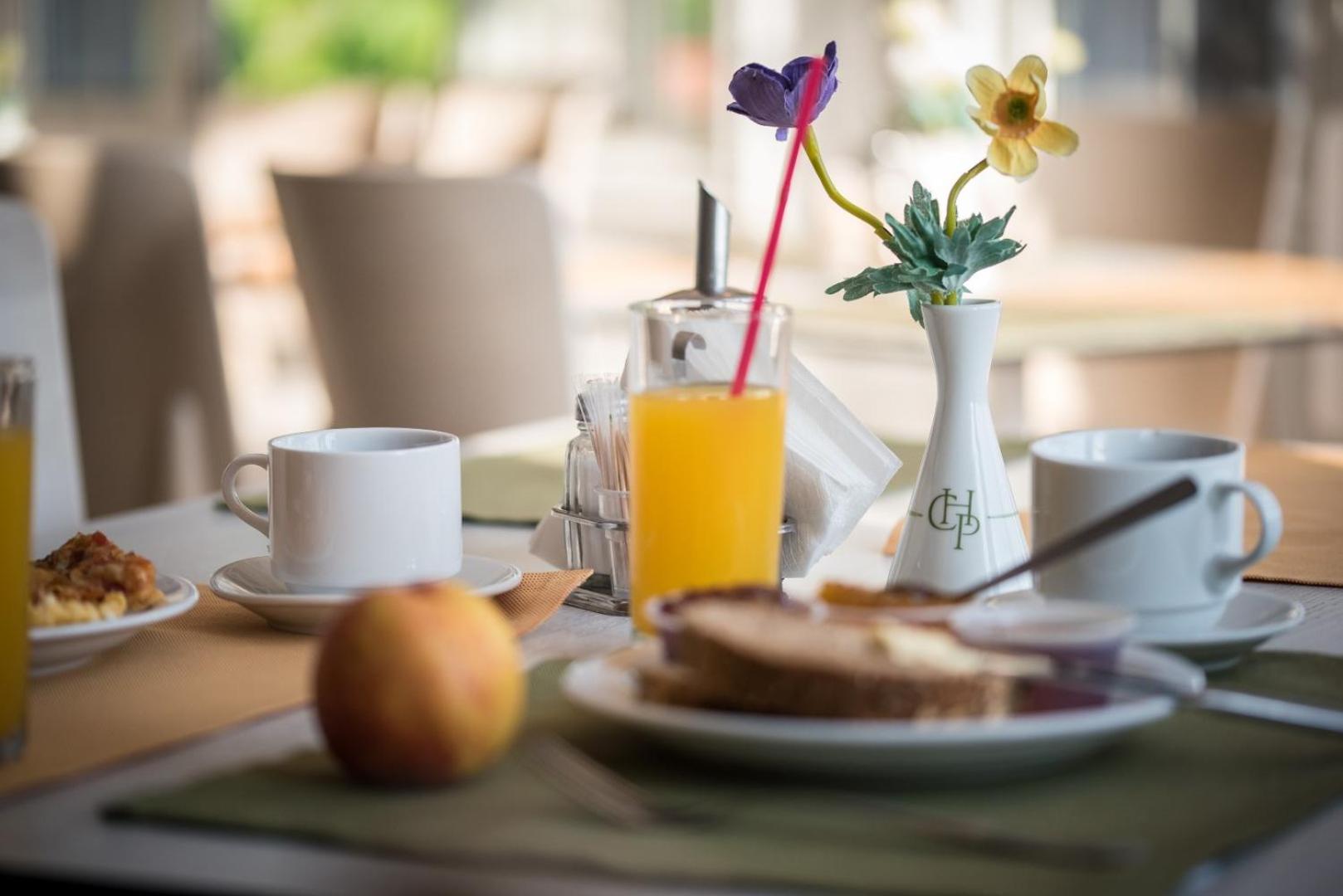 Halkidiki Palace - Photo 59