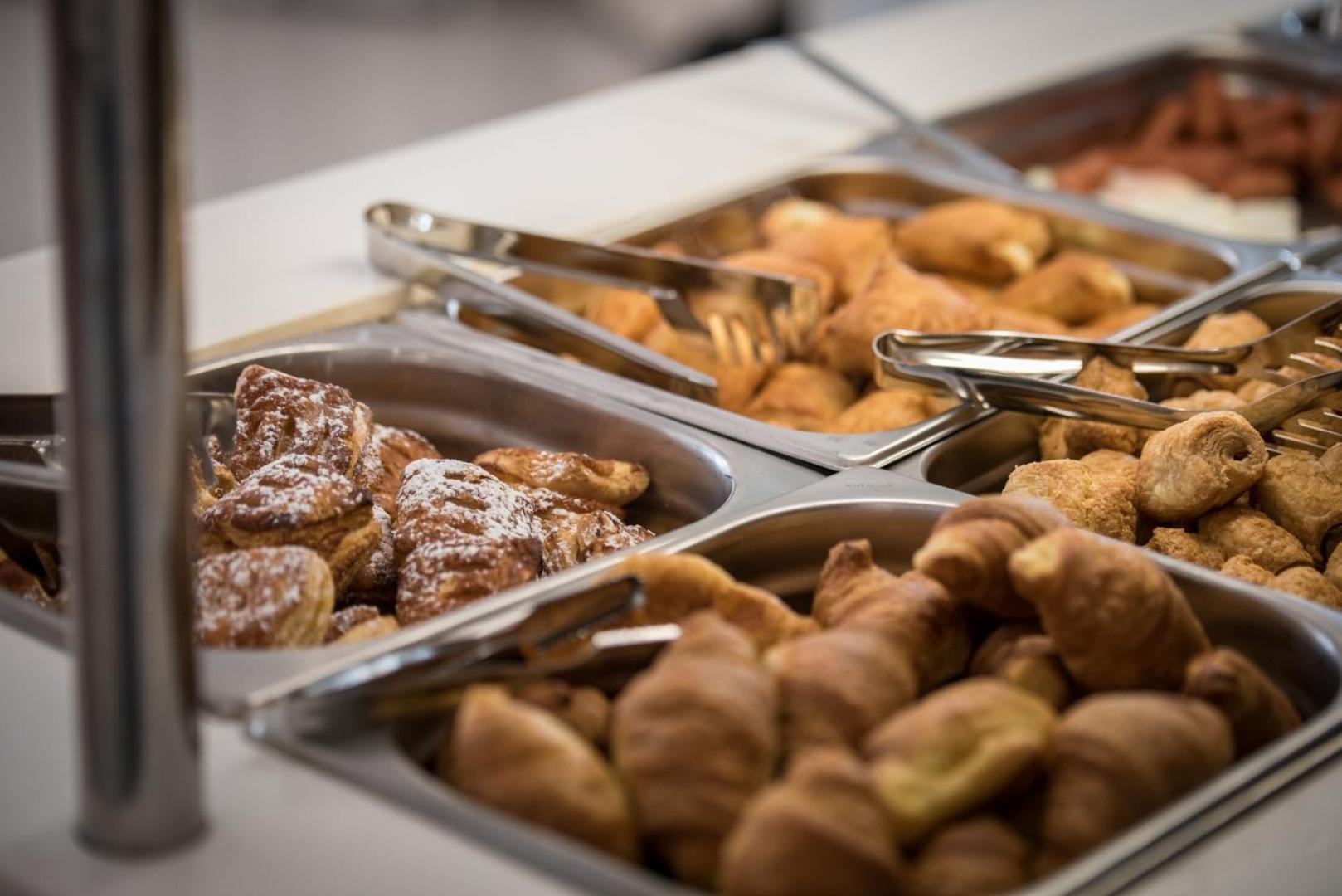 Halkidiki Palace - Photo 61