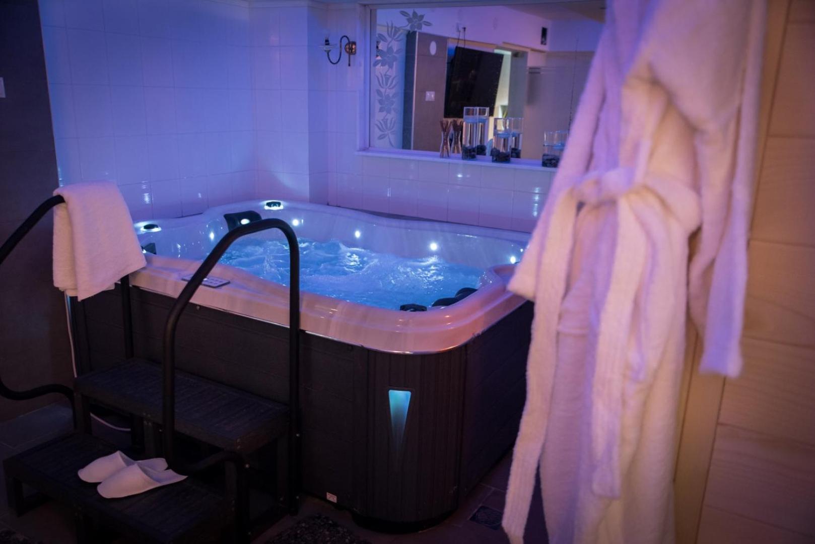 Halkidiki Palace - Photo 46