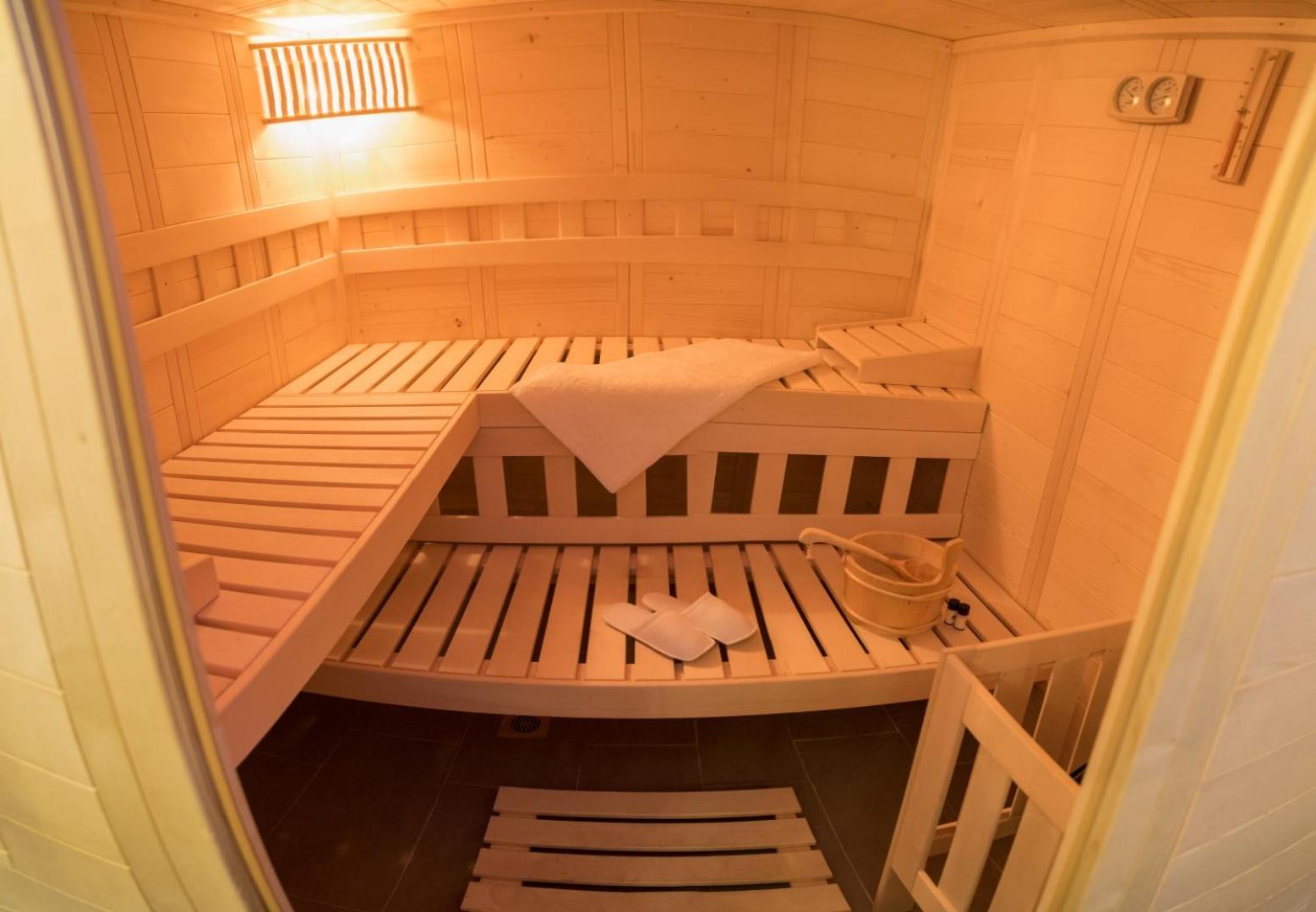 Halkidiki Palace - Photo 48