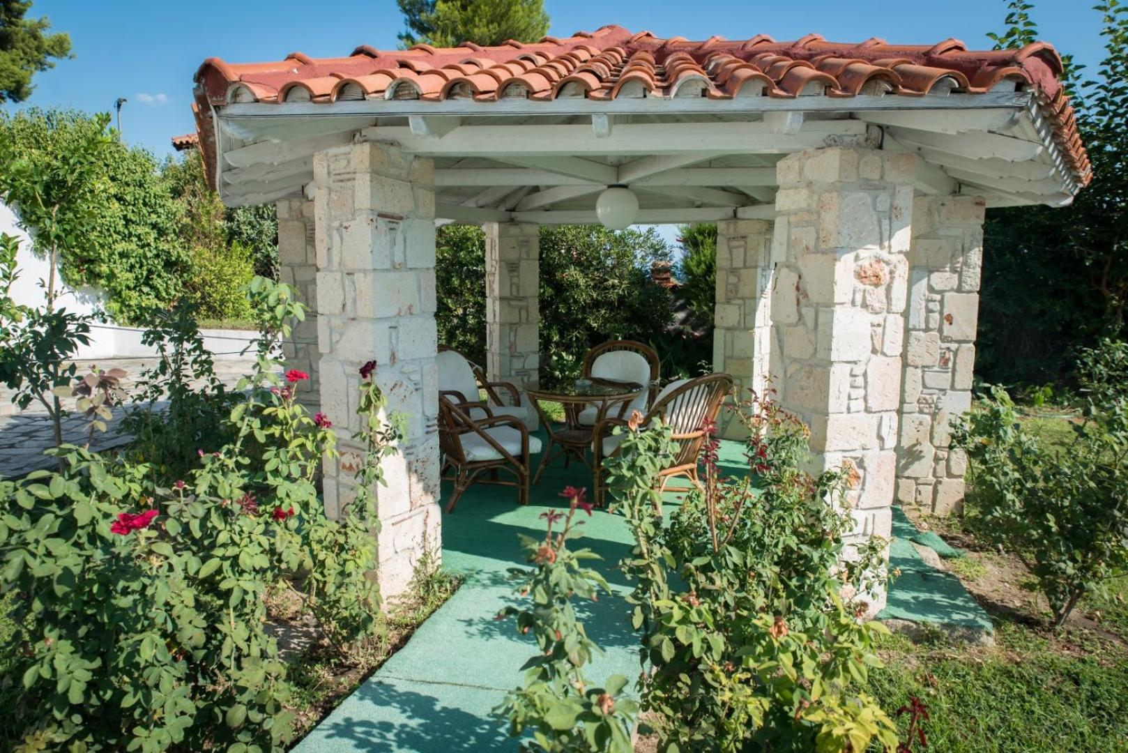 Halkidiki Palace - Photo 55