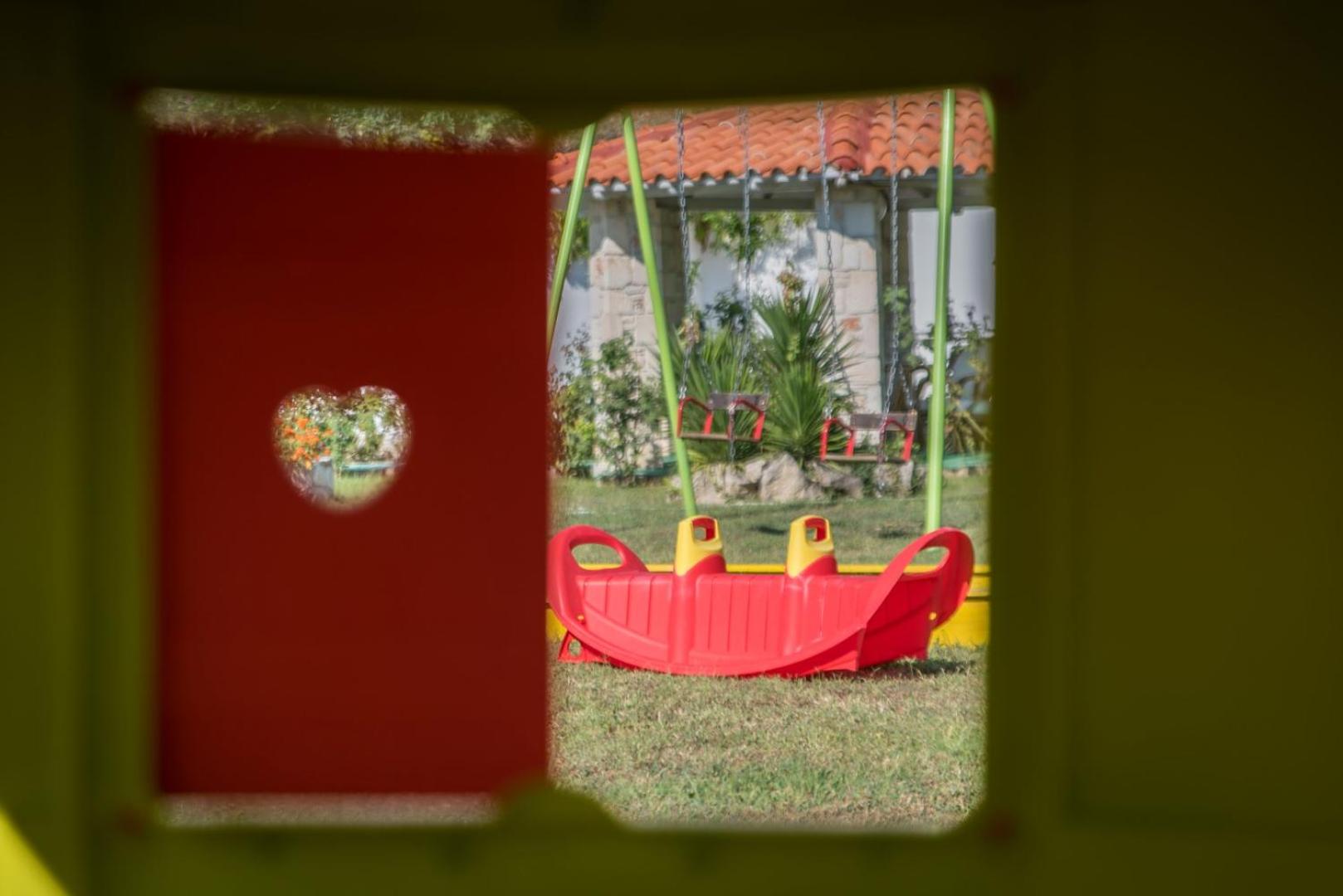 Halkidiki Palace - Photo 54