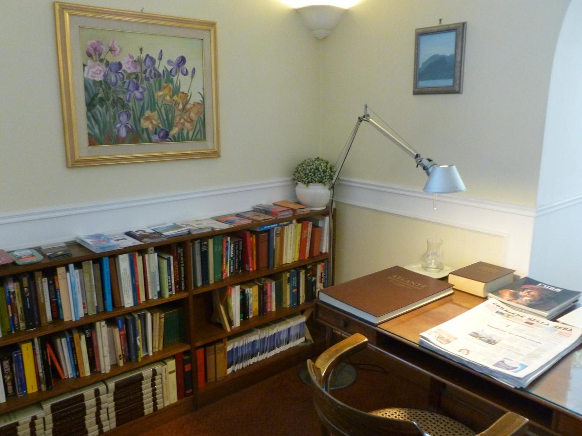 Hotel Plaza - Photo 18