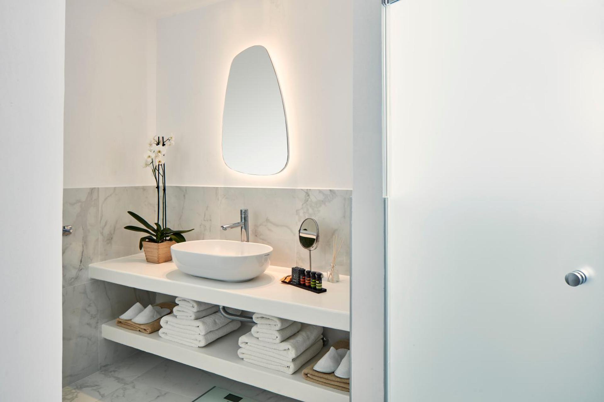 Archipelagos Hotel - Small Luxury Hotels of the World - Photo 38