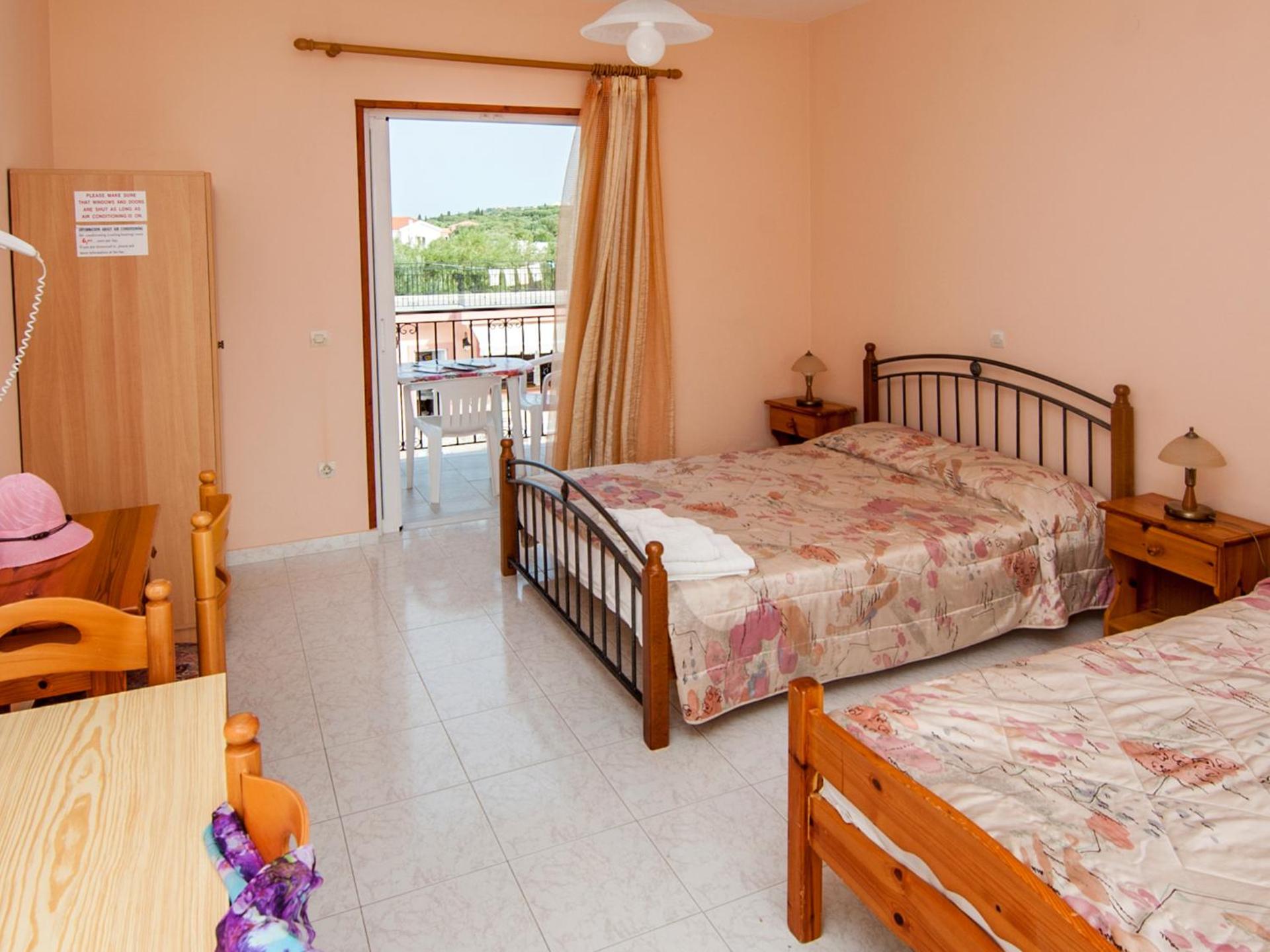 Paradise Studios - Photo 56