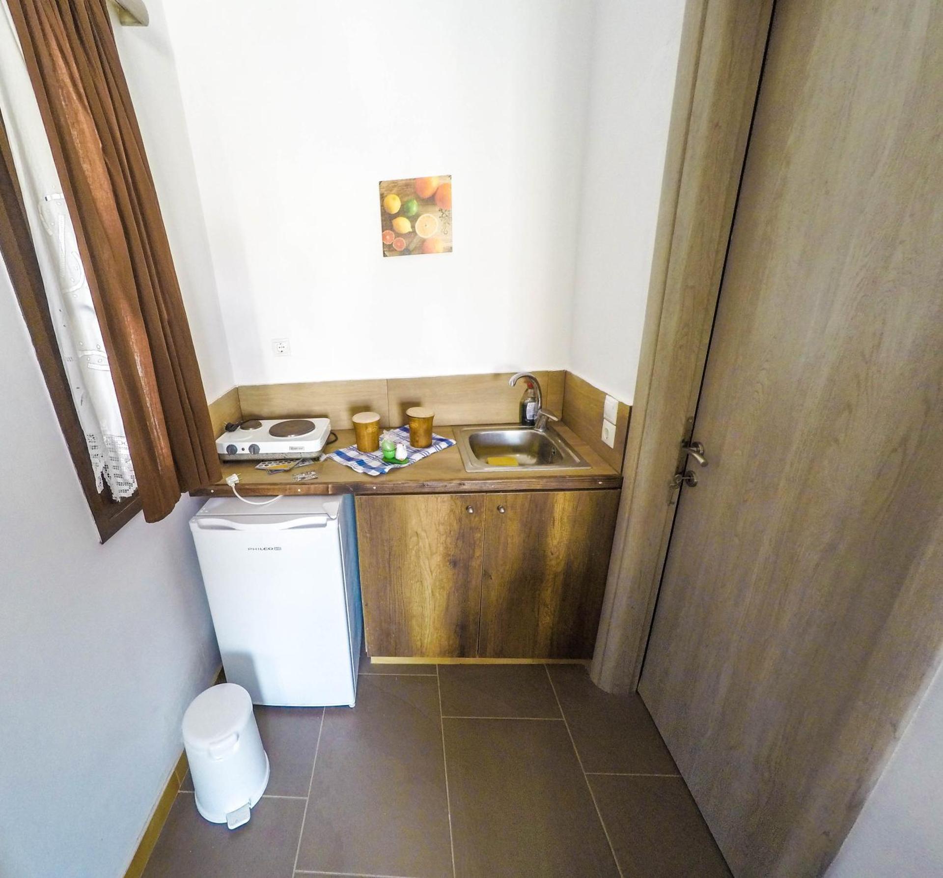 Amorani Studios - Photo 93