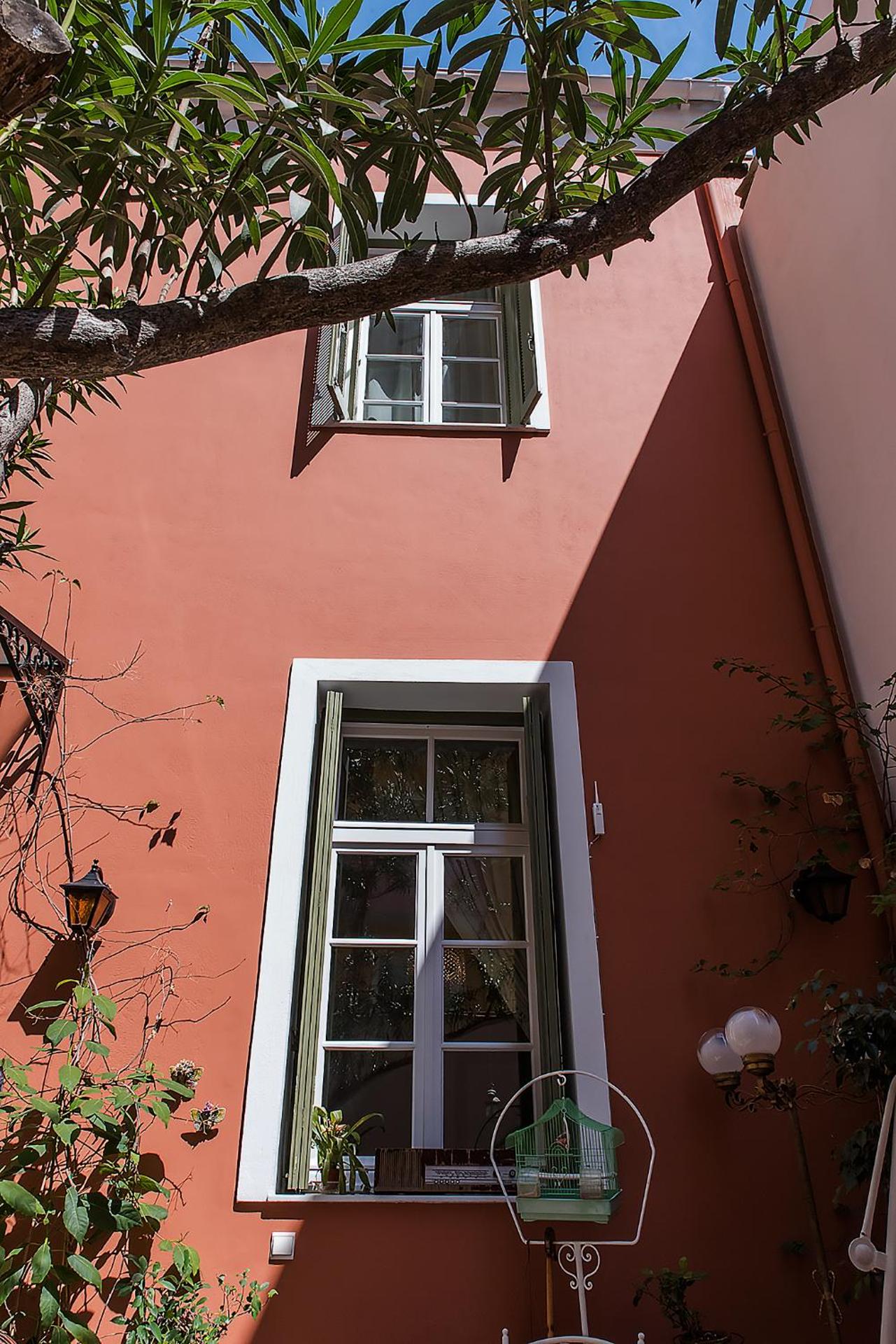 Athens Quinta - Photo 8