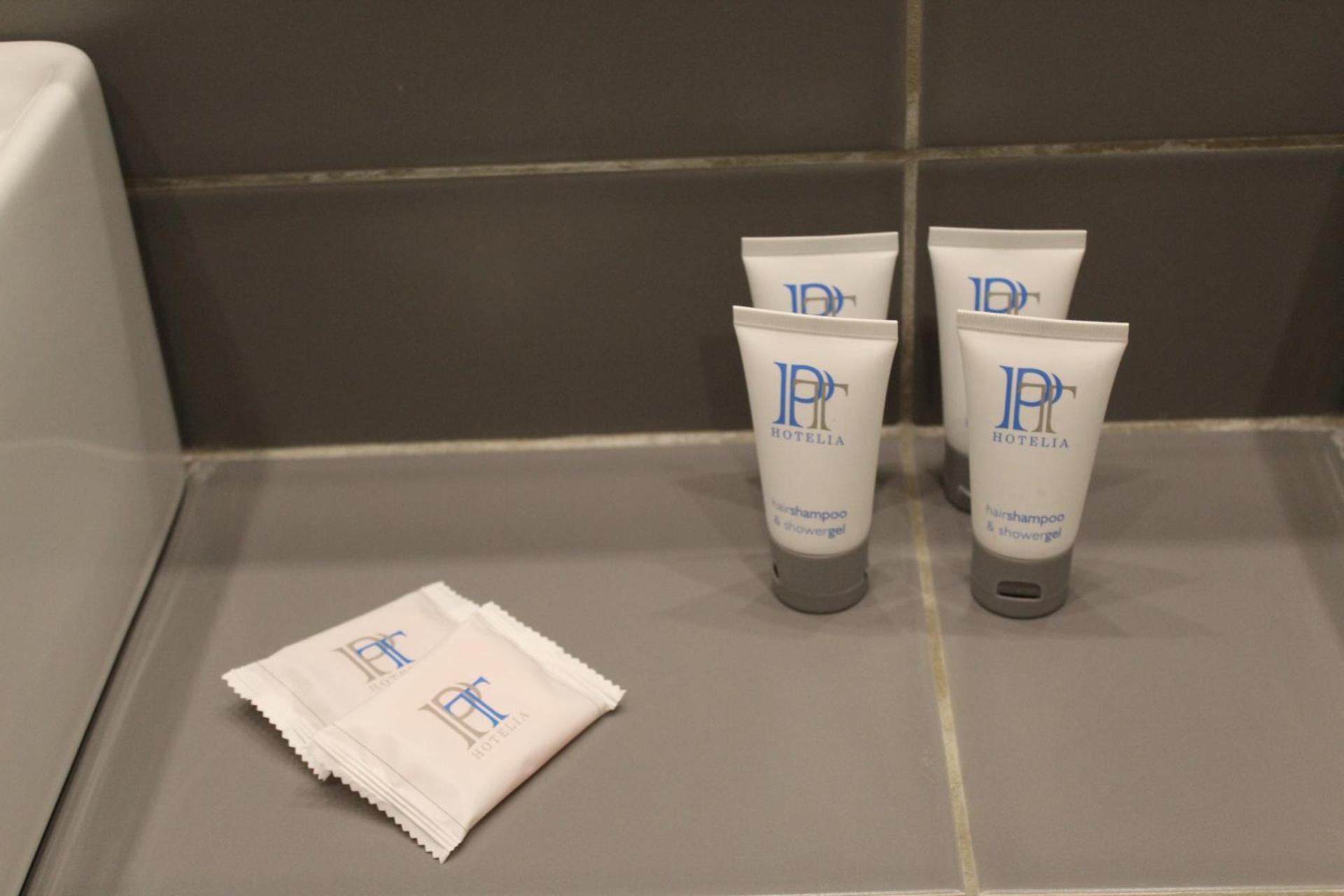 Galaxy Hotel - Photo 2