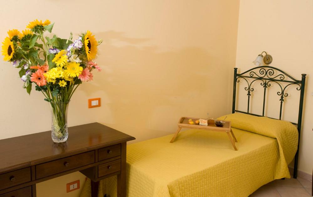 Hotel Columbia - Photo 29