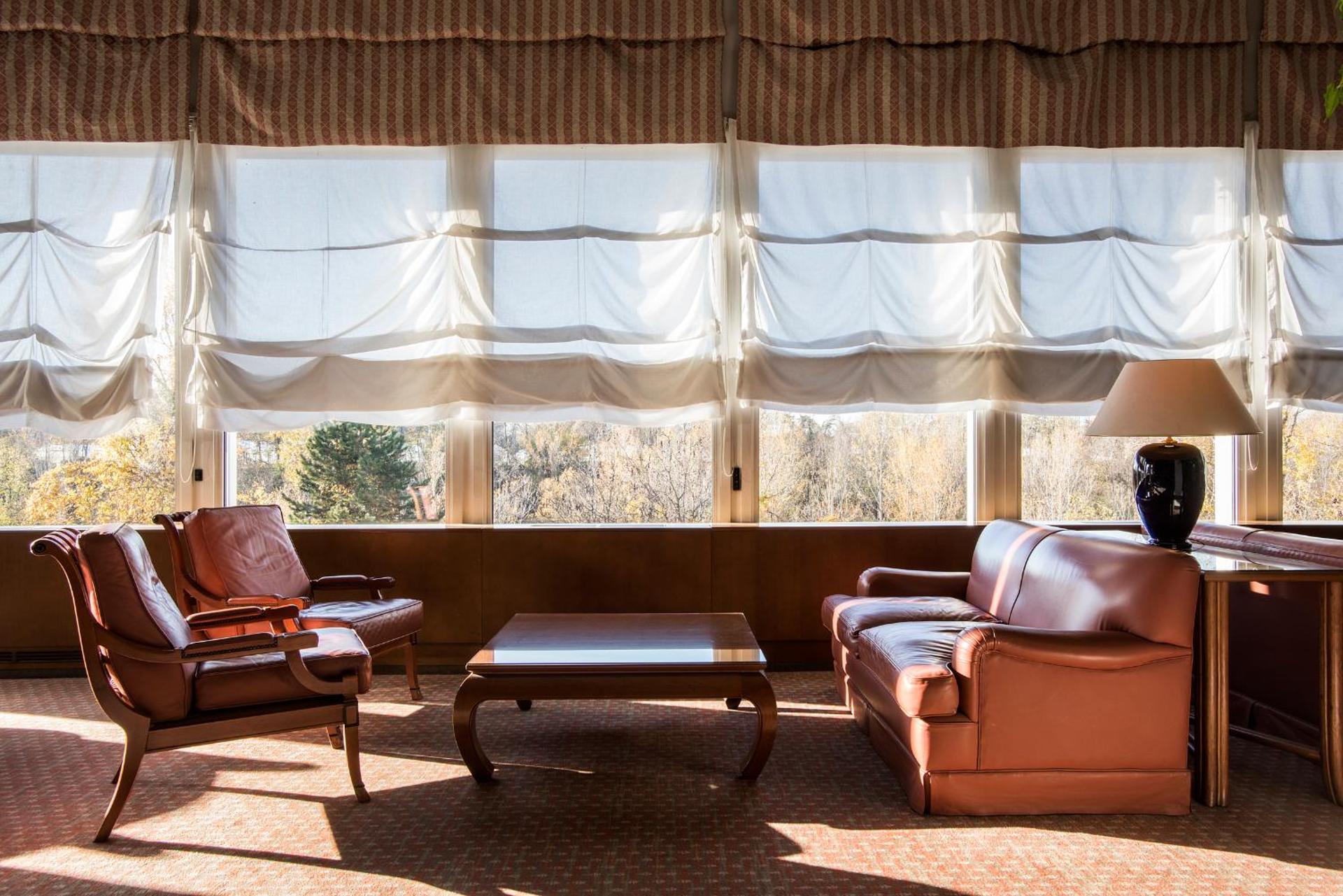 FlyOn Hotel & Conference Center - Photo 11