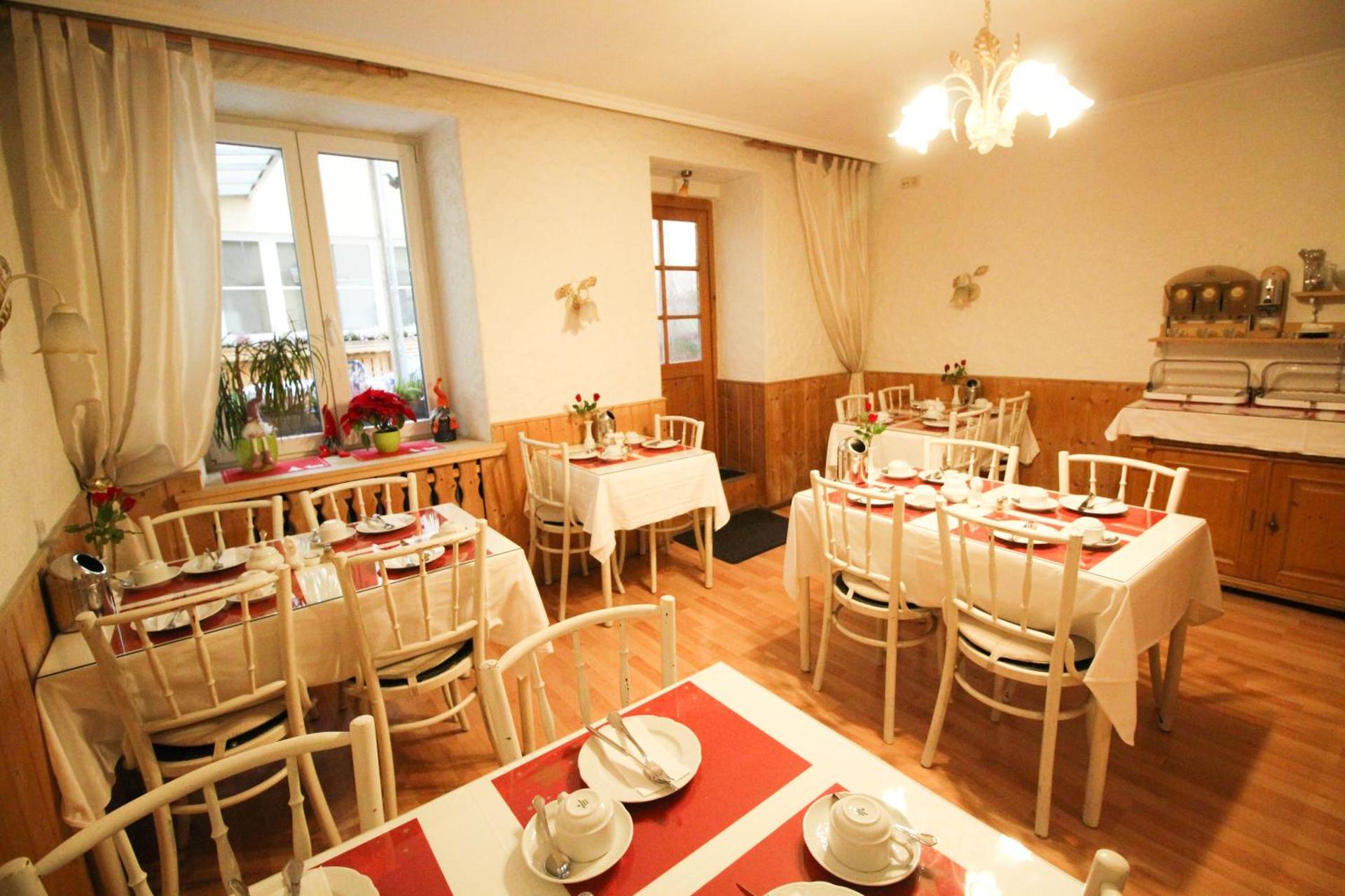 Hotel Atlanta - Photo 13