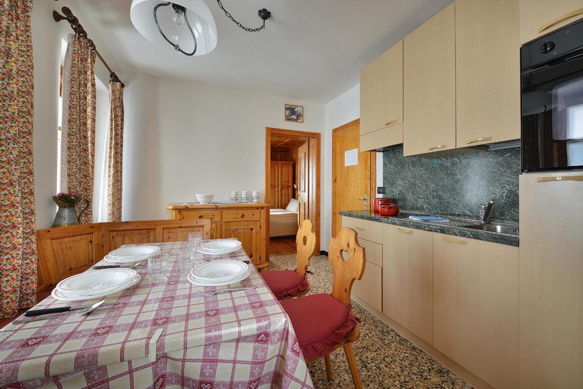 One-Bedroom Apartment with Balcony - Photo 2