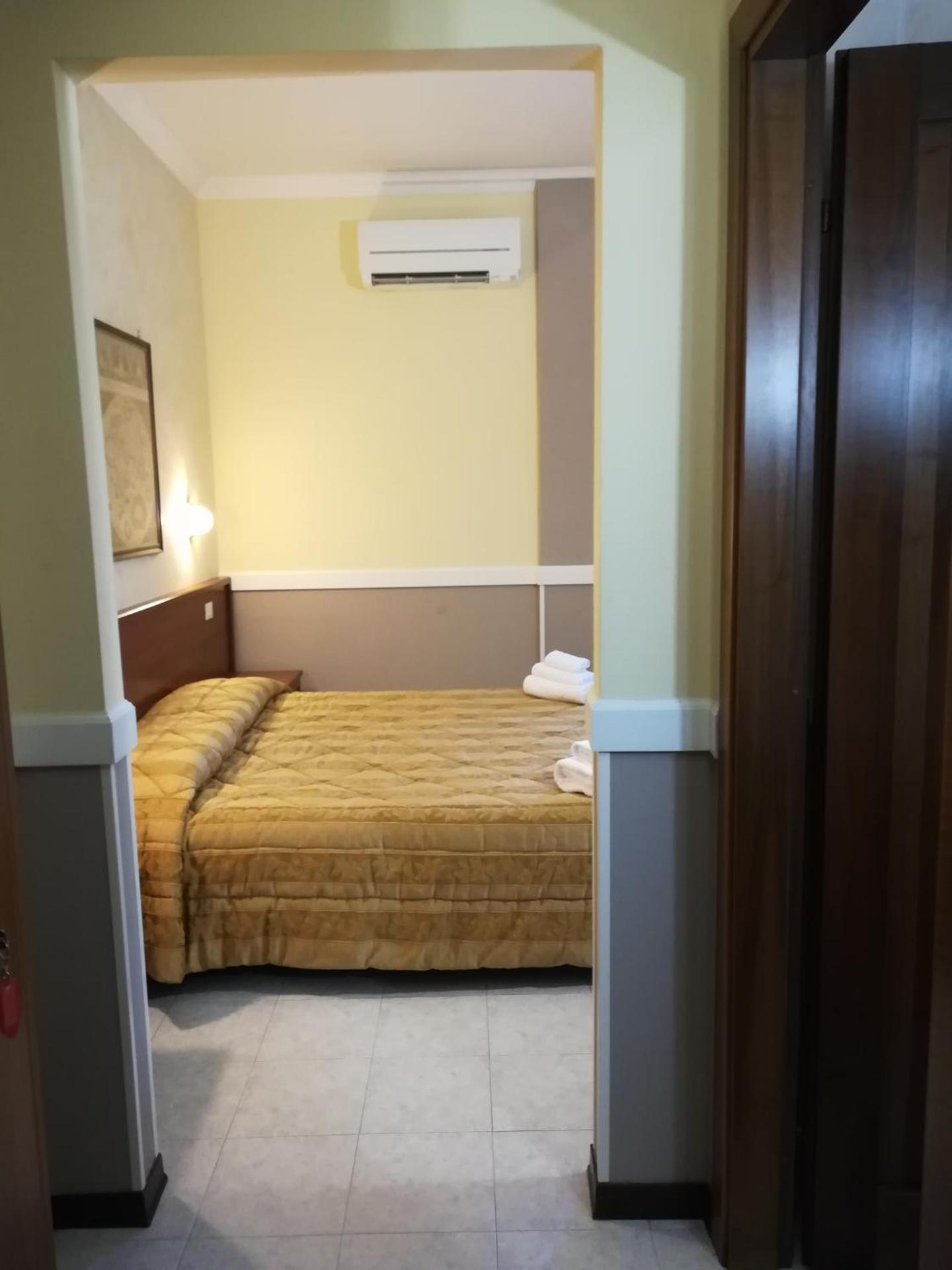 Hotel Marco Polo SELF CHECK-IN - Photo 8