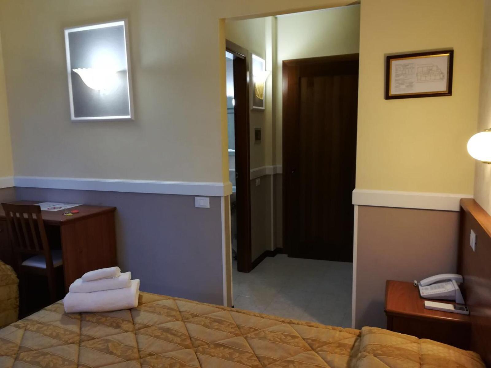 Hotel Marco Polo SELF CHECK-IN - Photo 10