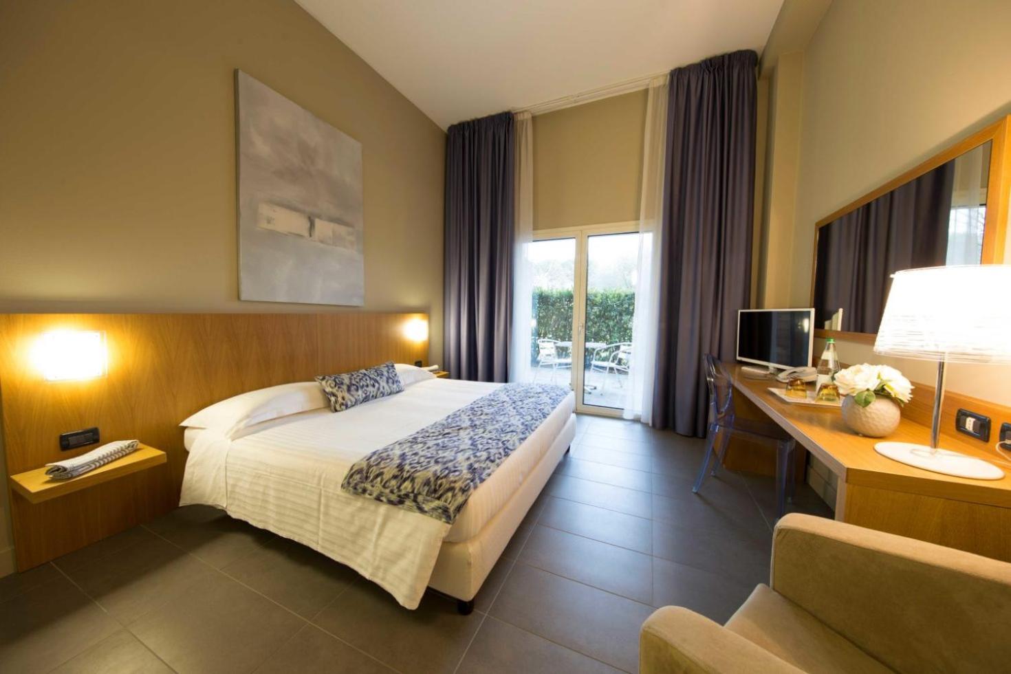 Anusca Palace Hotel - Photo 23