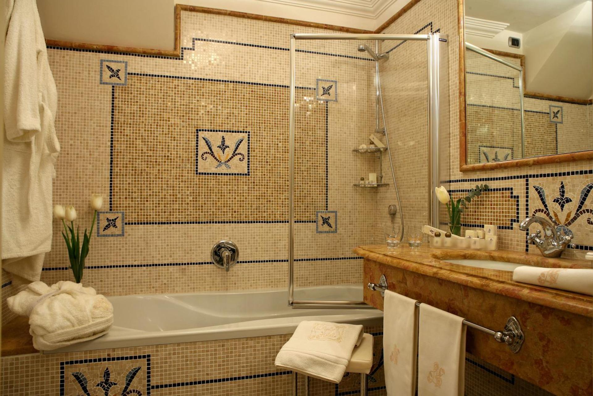 Liberty Hotel - Photo 35