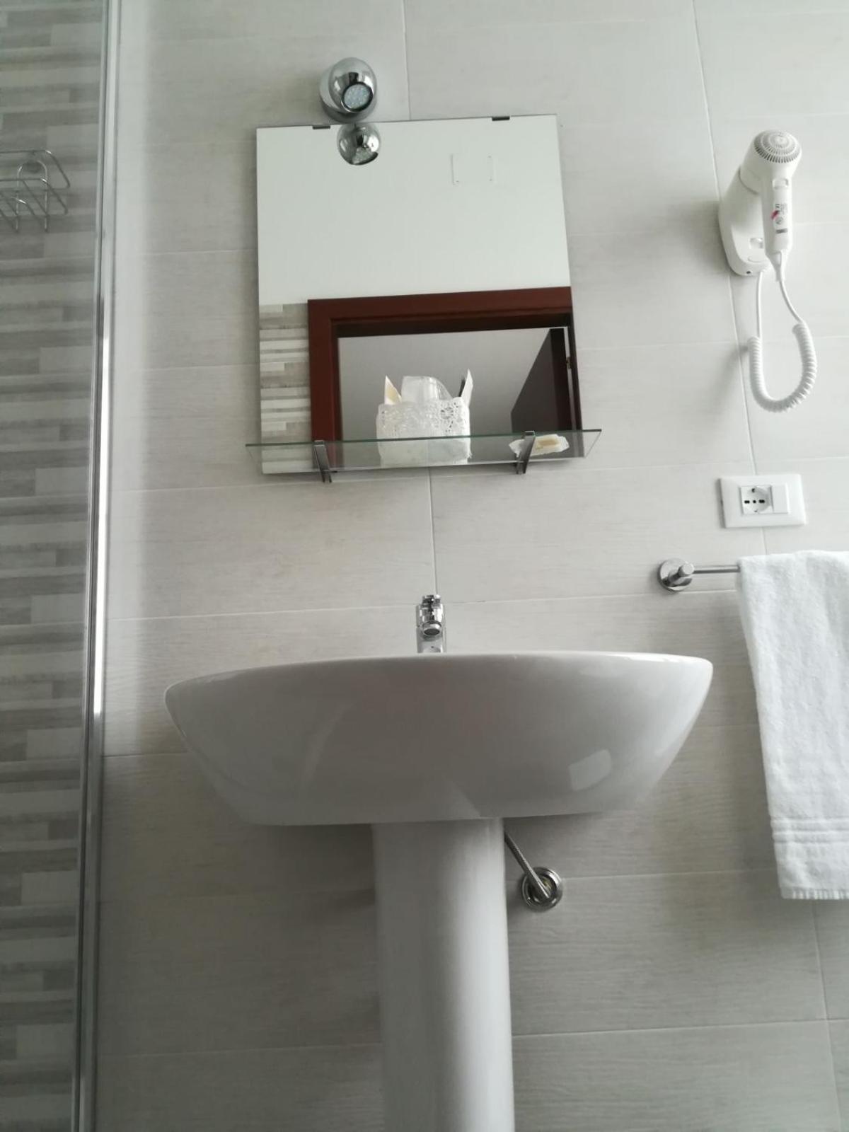 Hotel Elite Palermo Centro - Photo 63