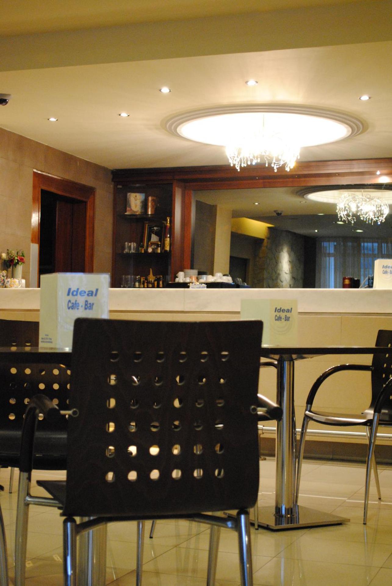 Hotel Ideal - Photo 11