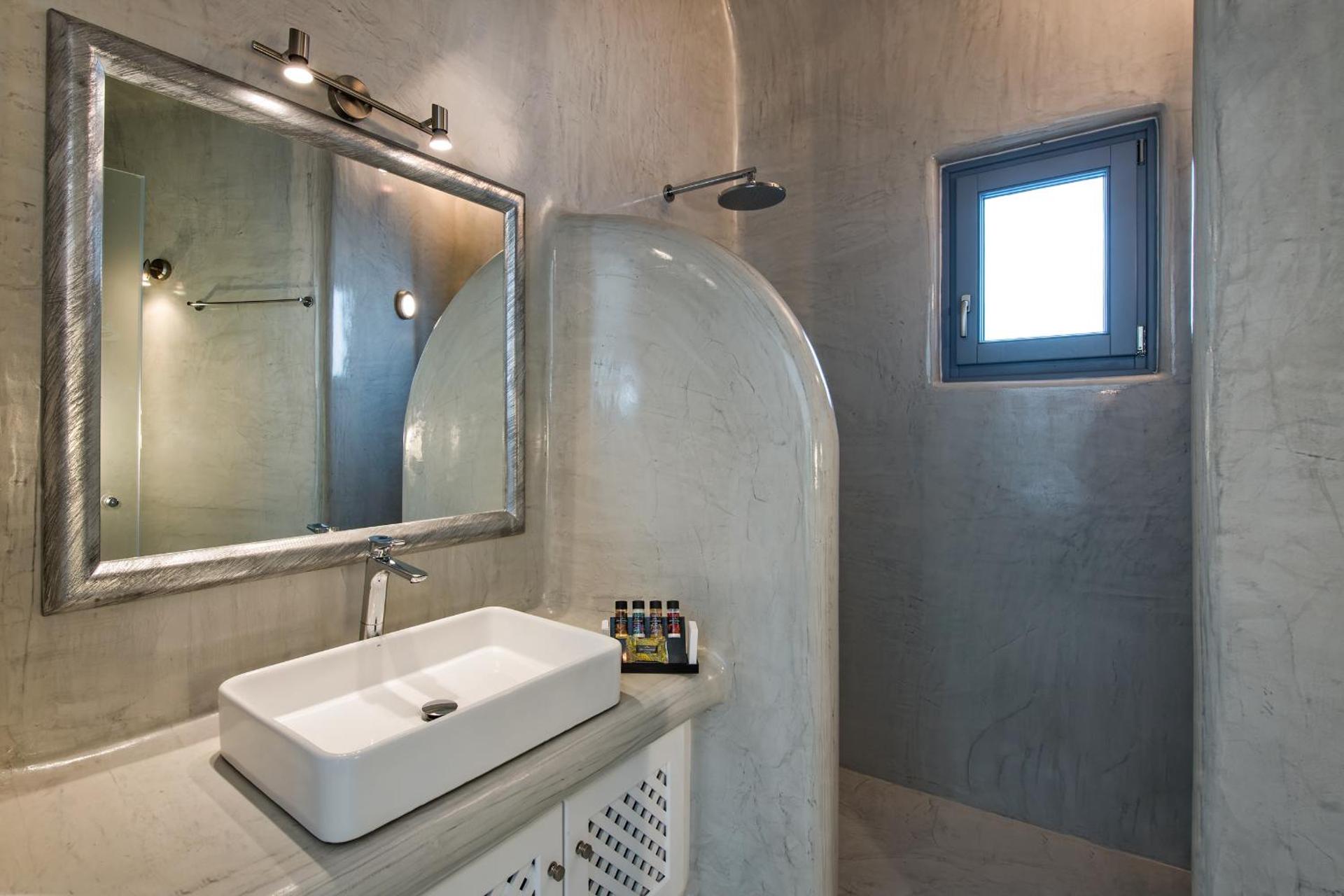 Pegasus Suites & Spa - Photo 51