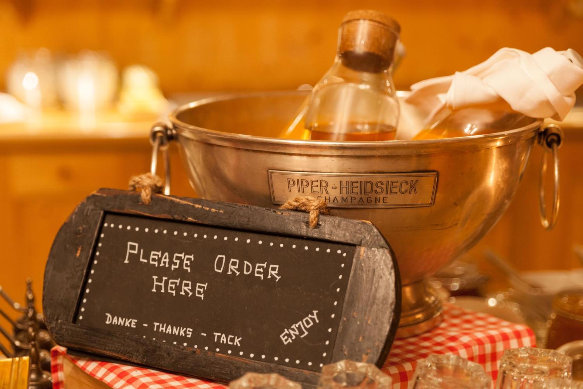 Hotel Walliserhof Zermatt - Photo 16