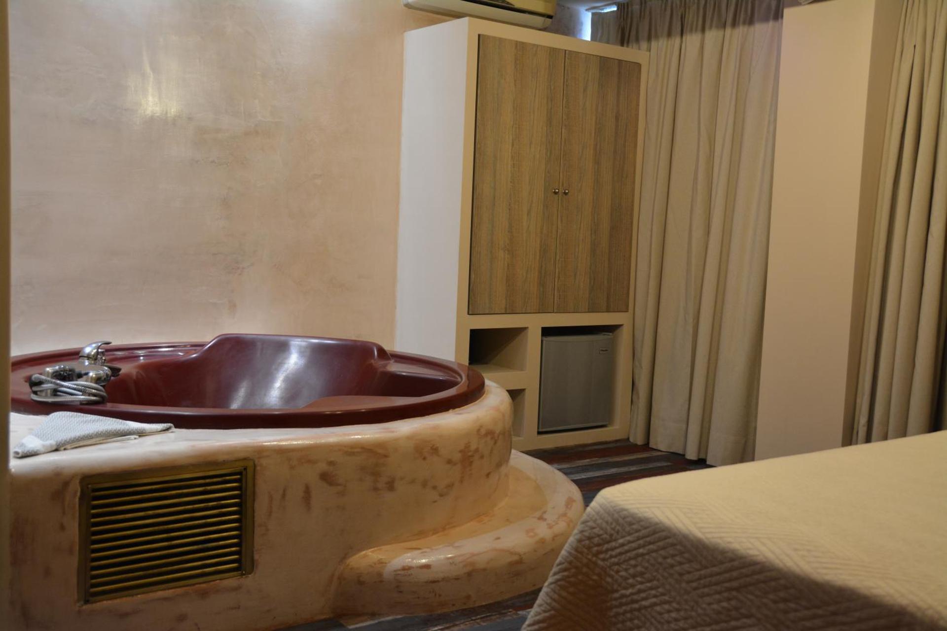 Scorpios Sea Side Hotel - Photo 25