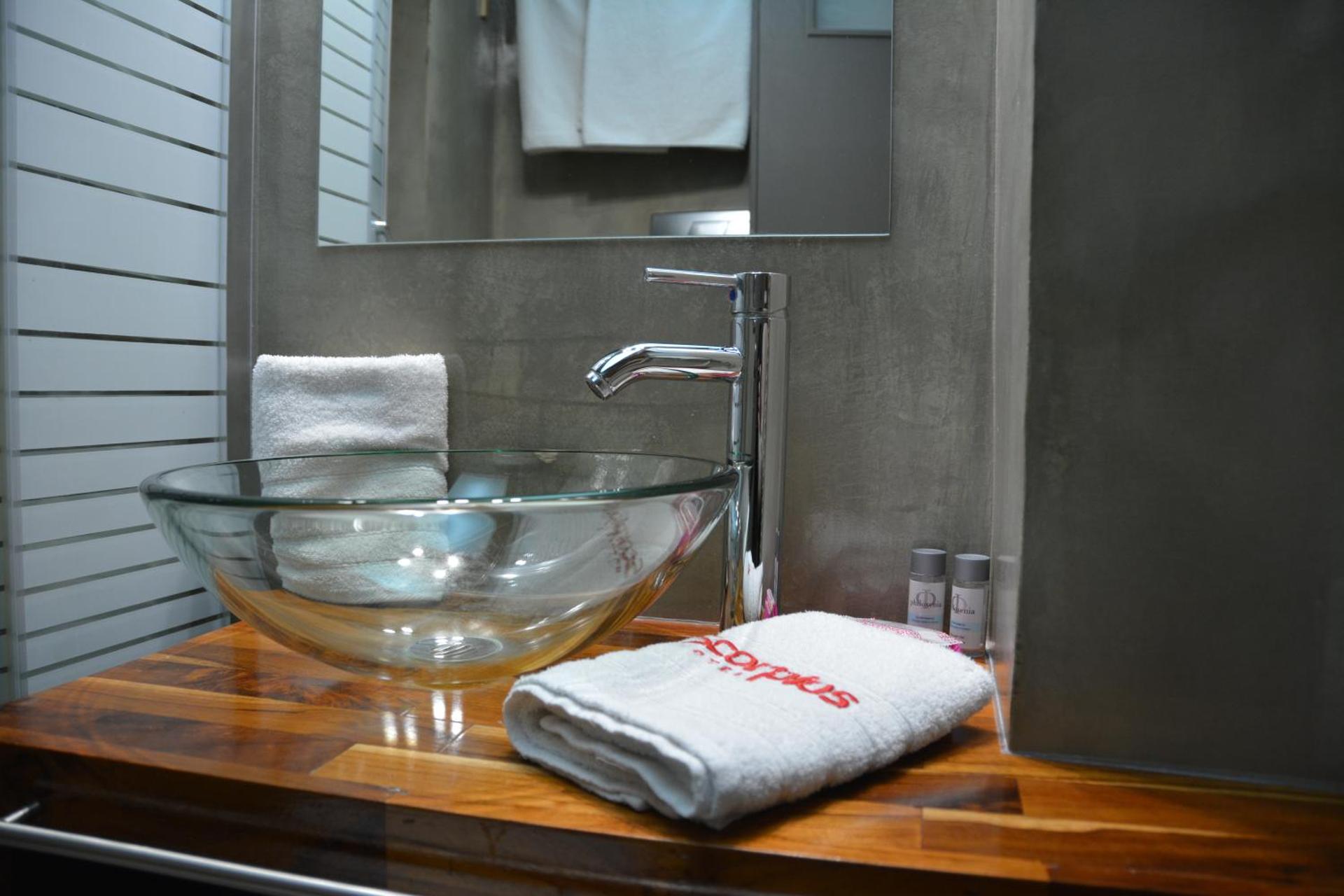 Scorpios Sea Side Hotel - Photo 73