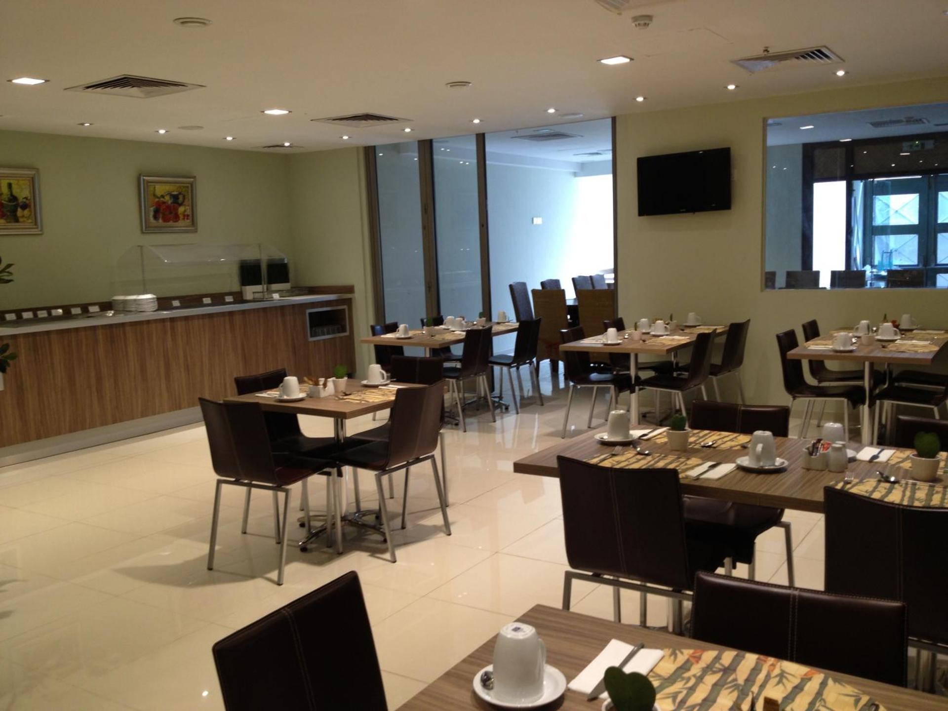 Castelli Hotel Nicosia - Photo 2
