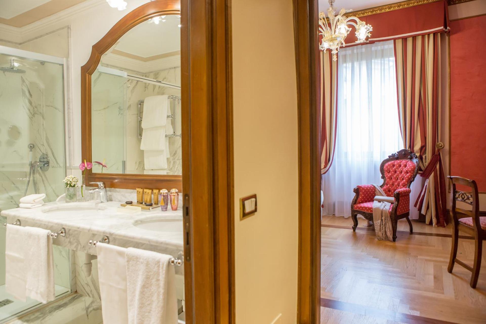 Due Torri Hotel - Photo 41