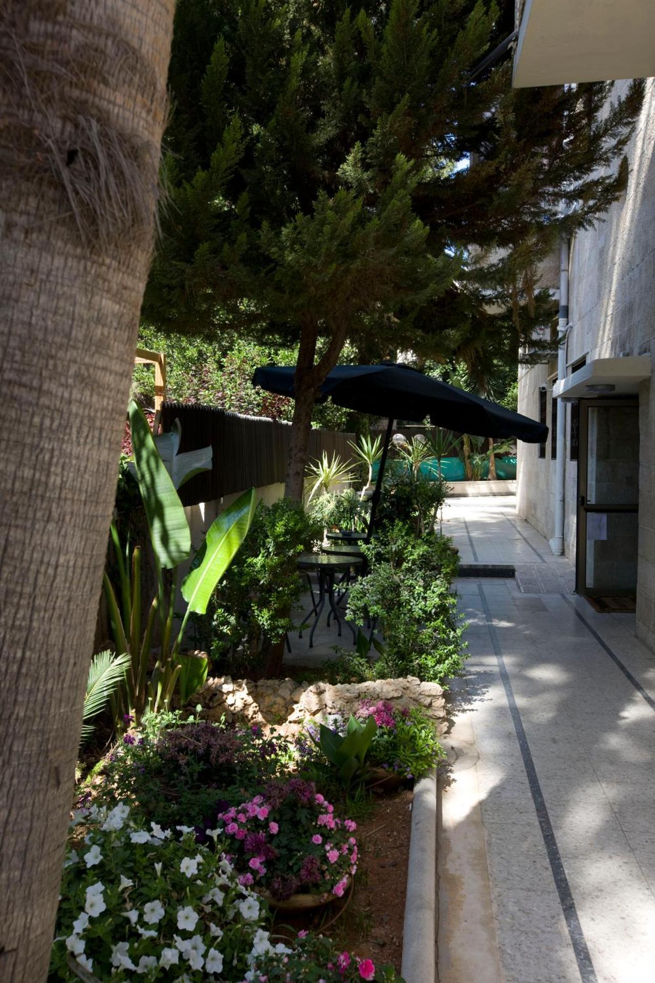 A Little House In Rechavia - Photo 52