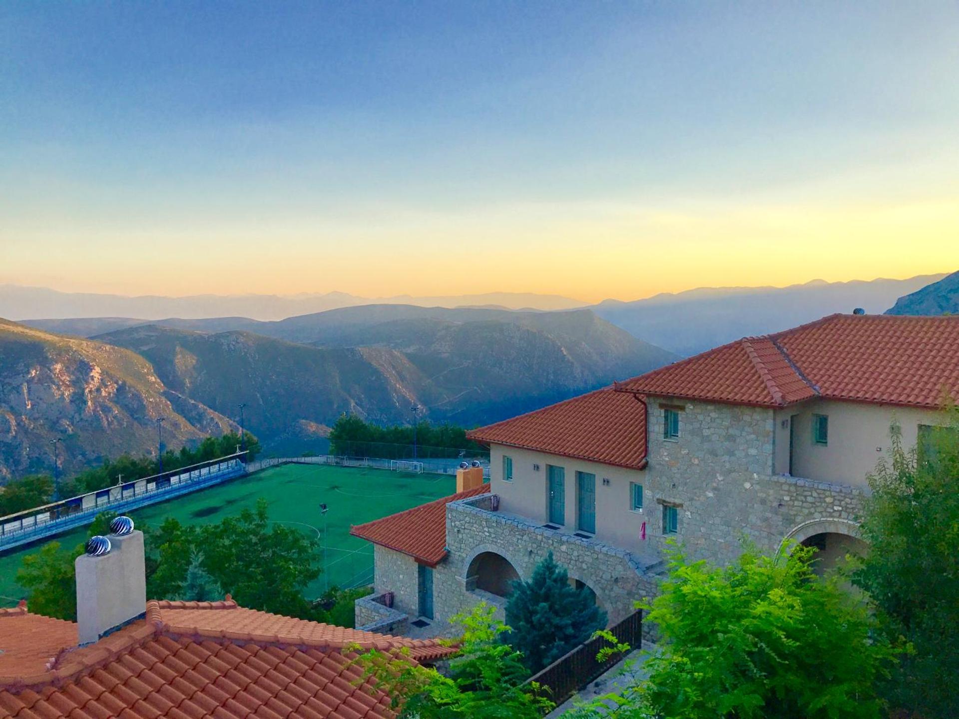 Aegli Arachova - Photo 10