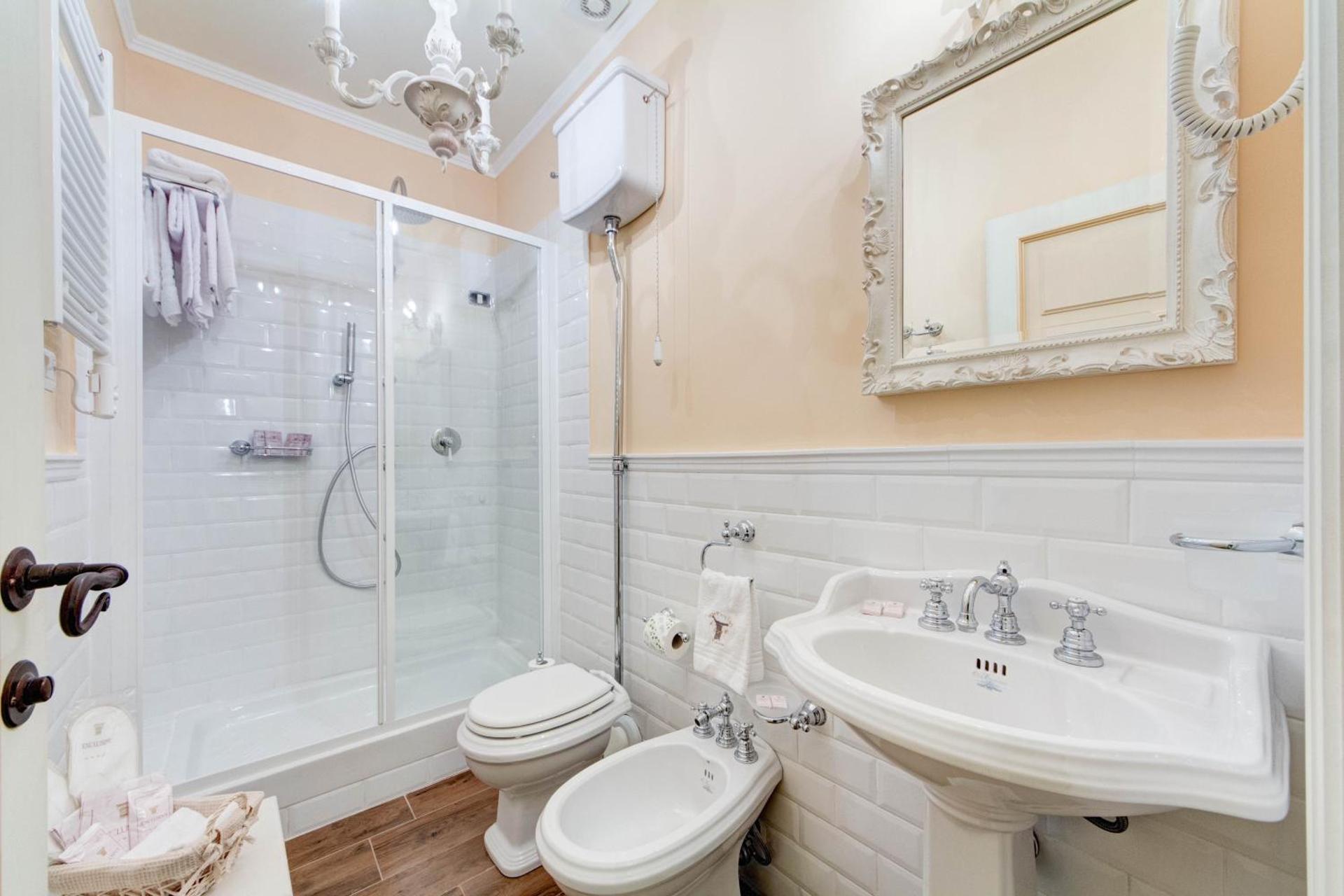 Lunaria Suites Rome Vaticano - Photo 22