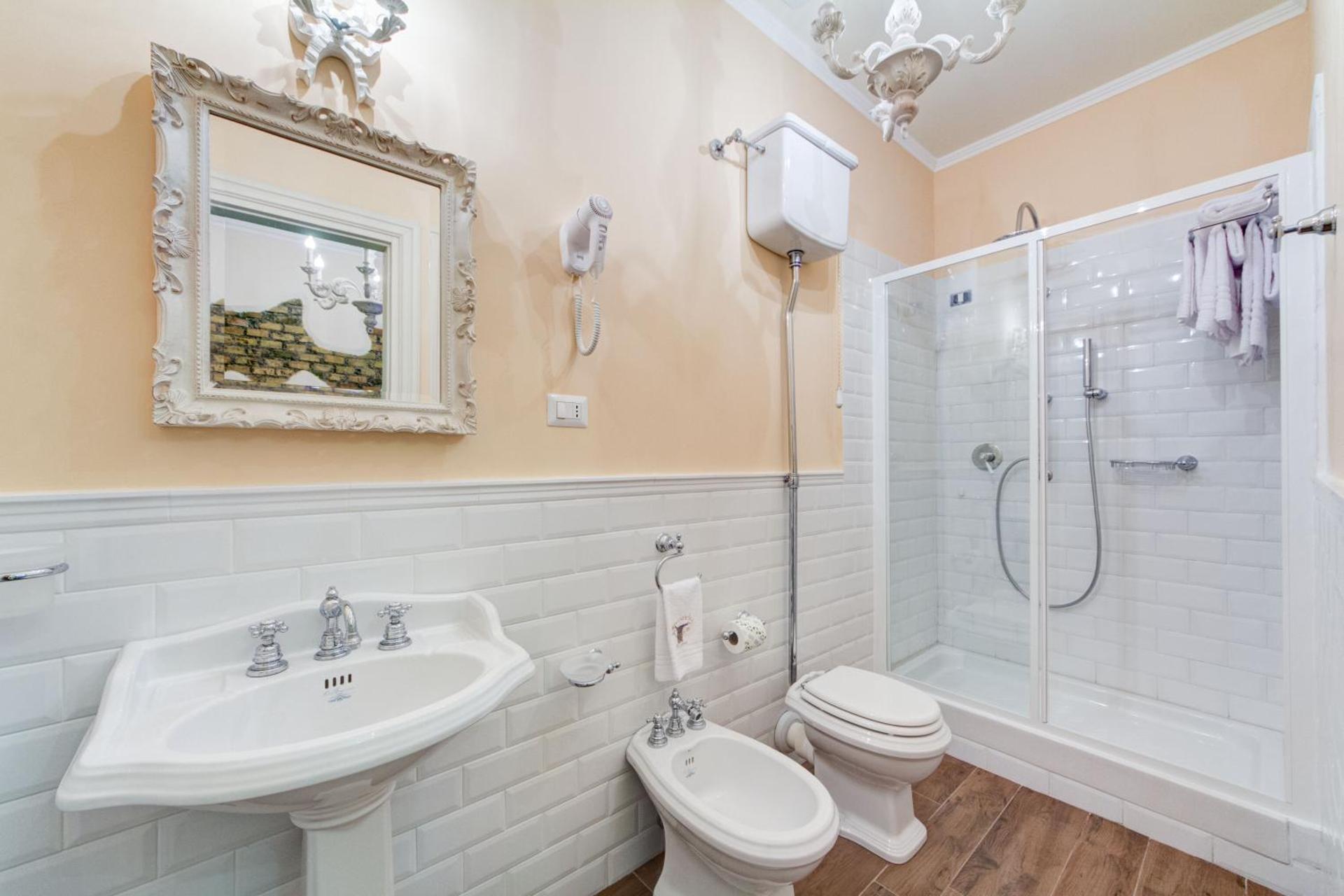 Lunaria Suites Rome Vaticano - Photo 19