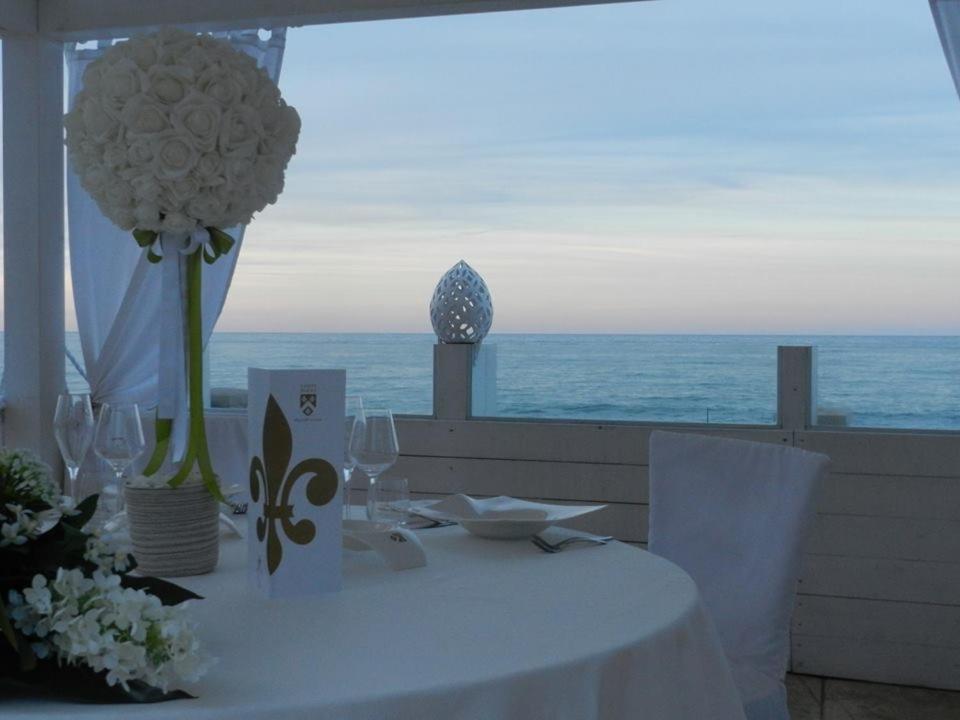 Hotel Lafayette - Photo 20