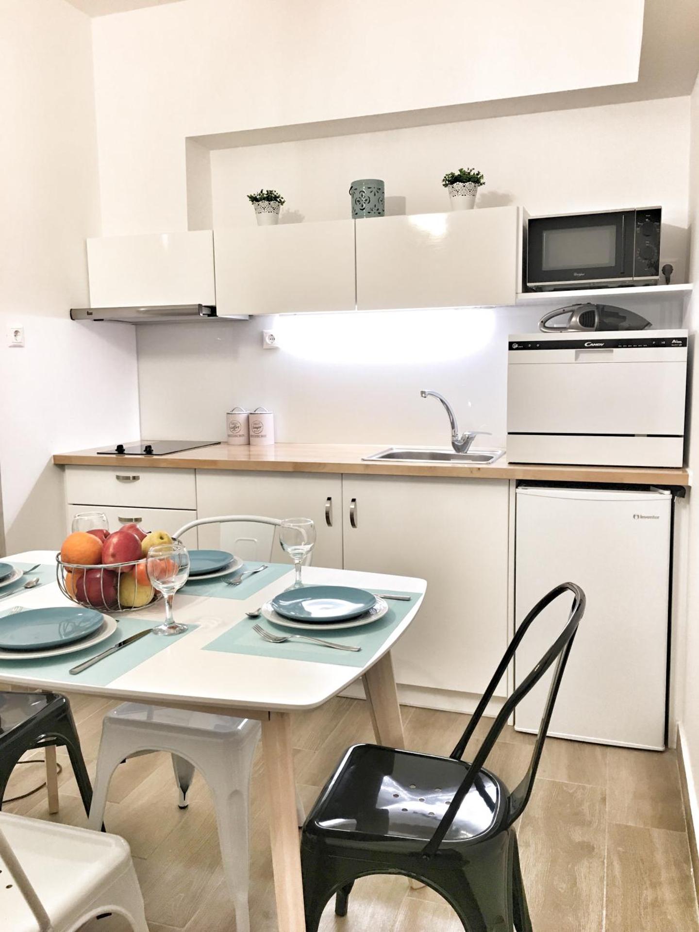 Athina Apartments - Photo 28