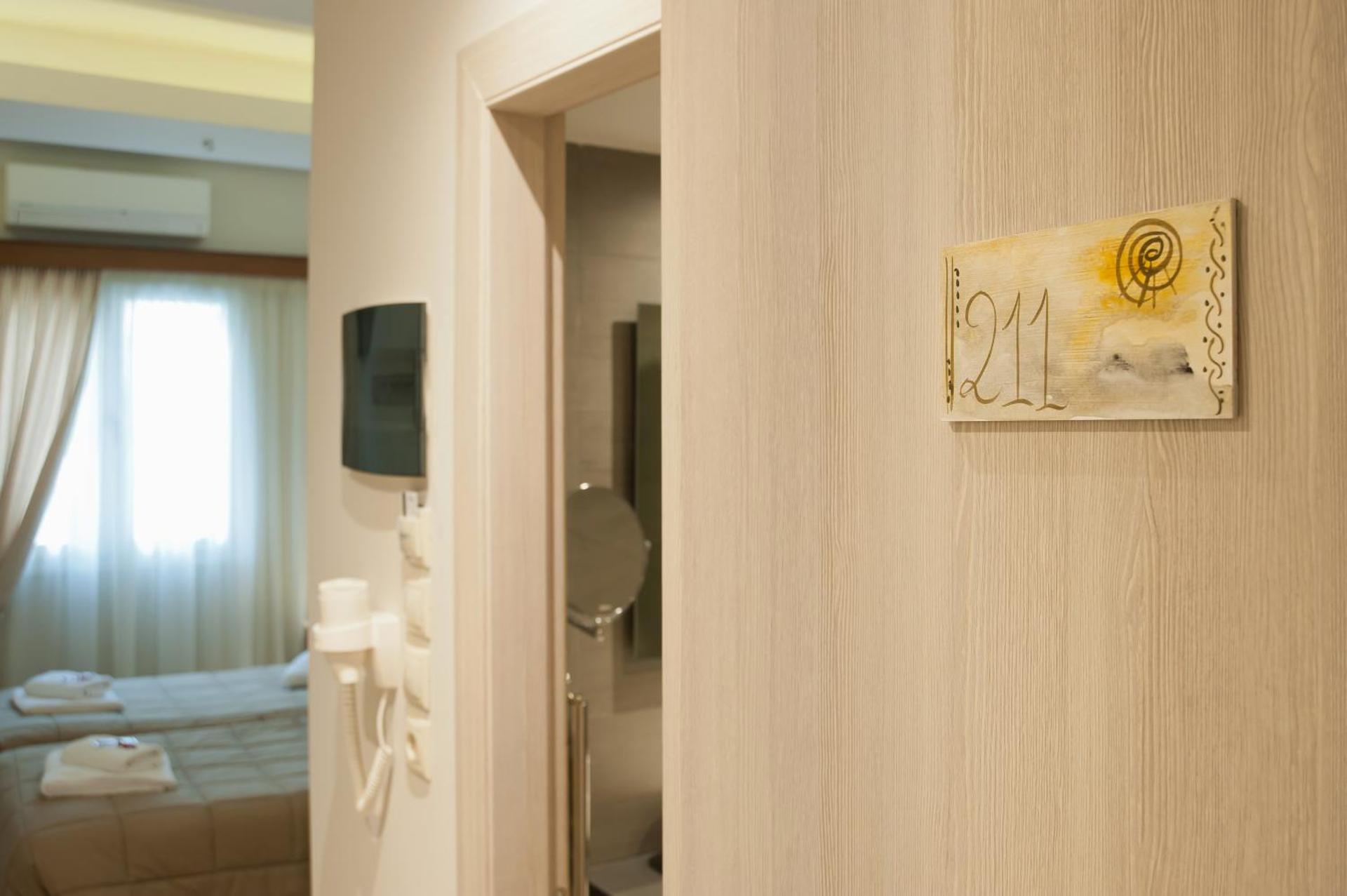 Parnassos Delphi Hotel - Photo 9