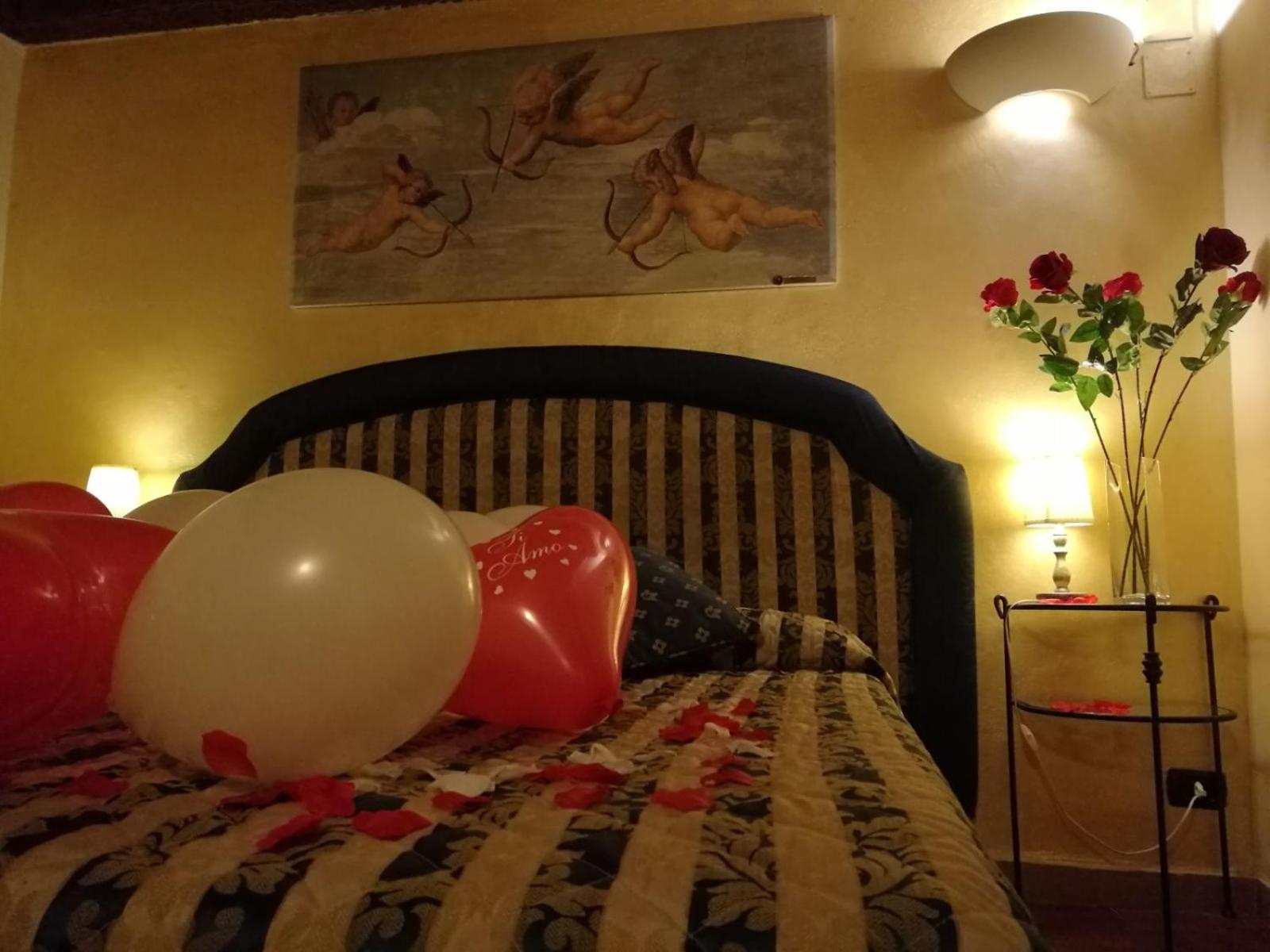 Hotel La Luna - Photo 80