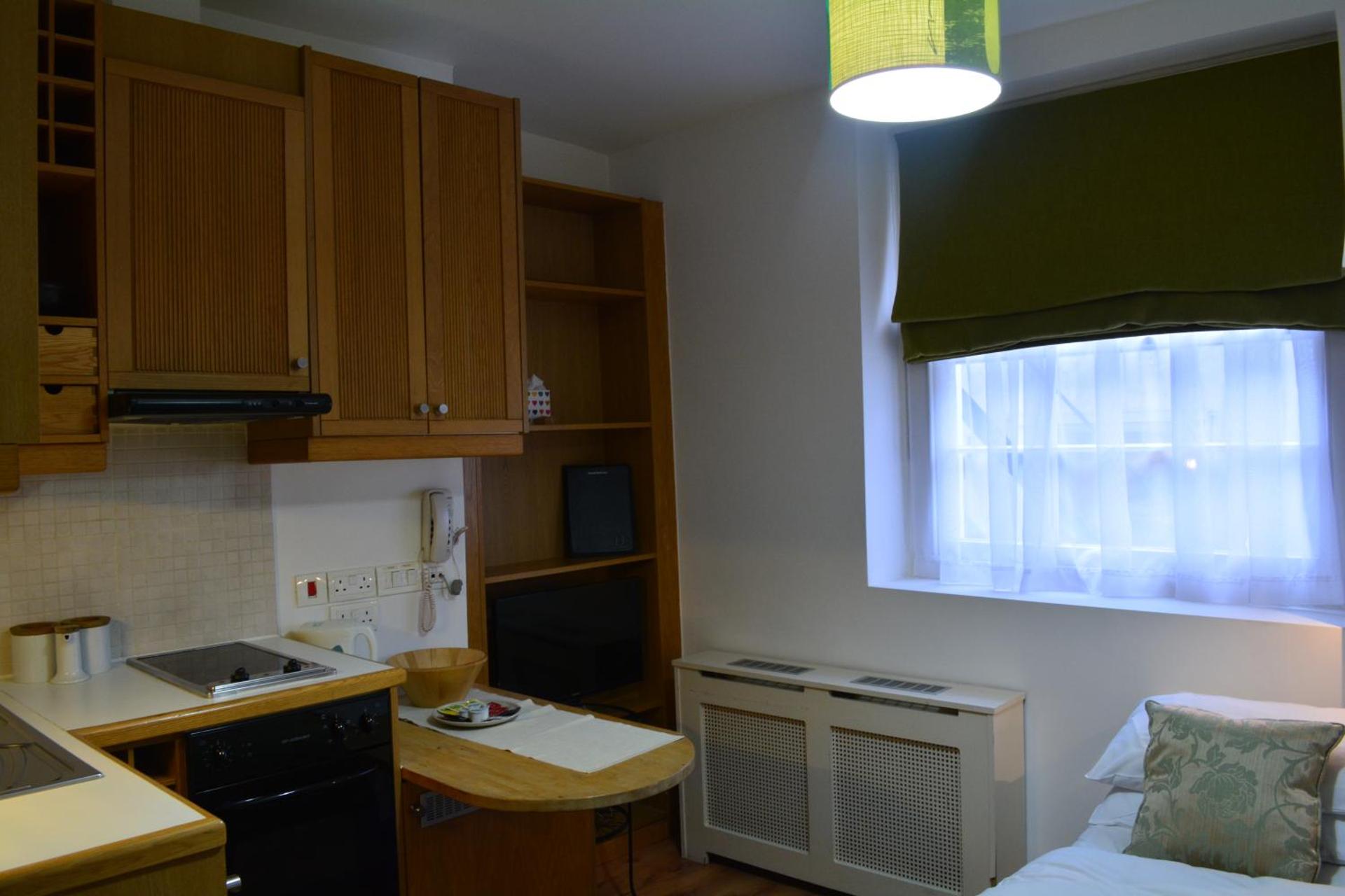 Economy Studio - Photo 4