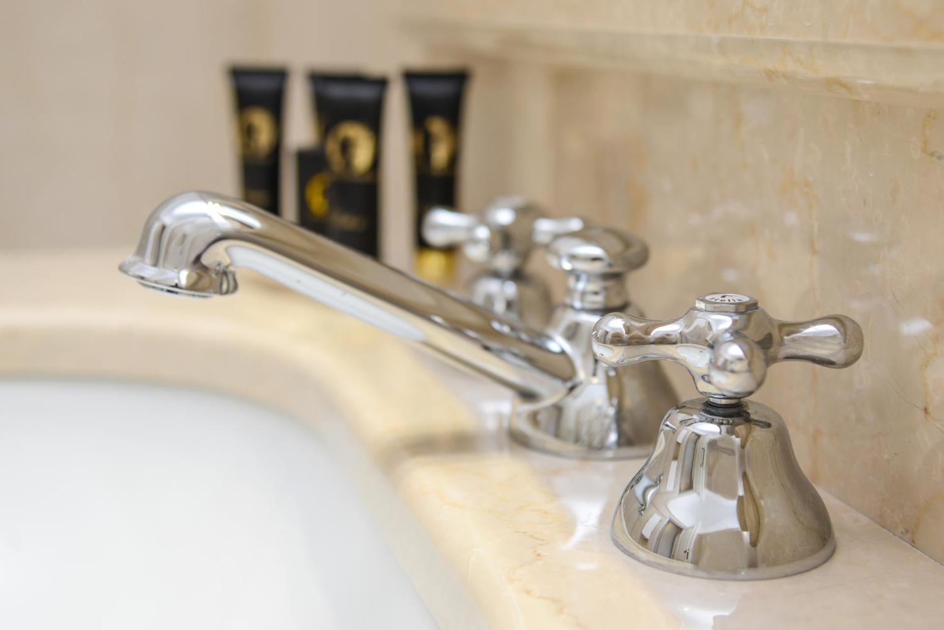 Hotel Vittoria - Photo 7