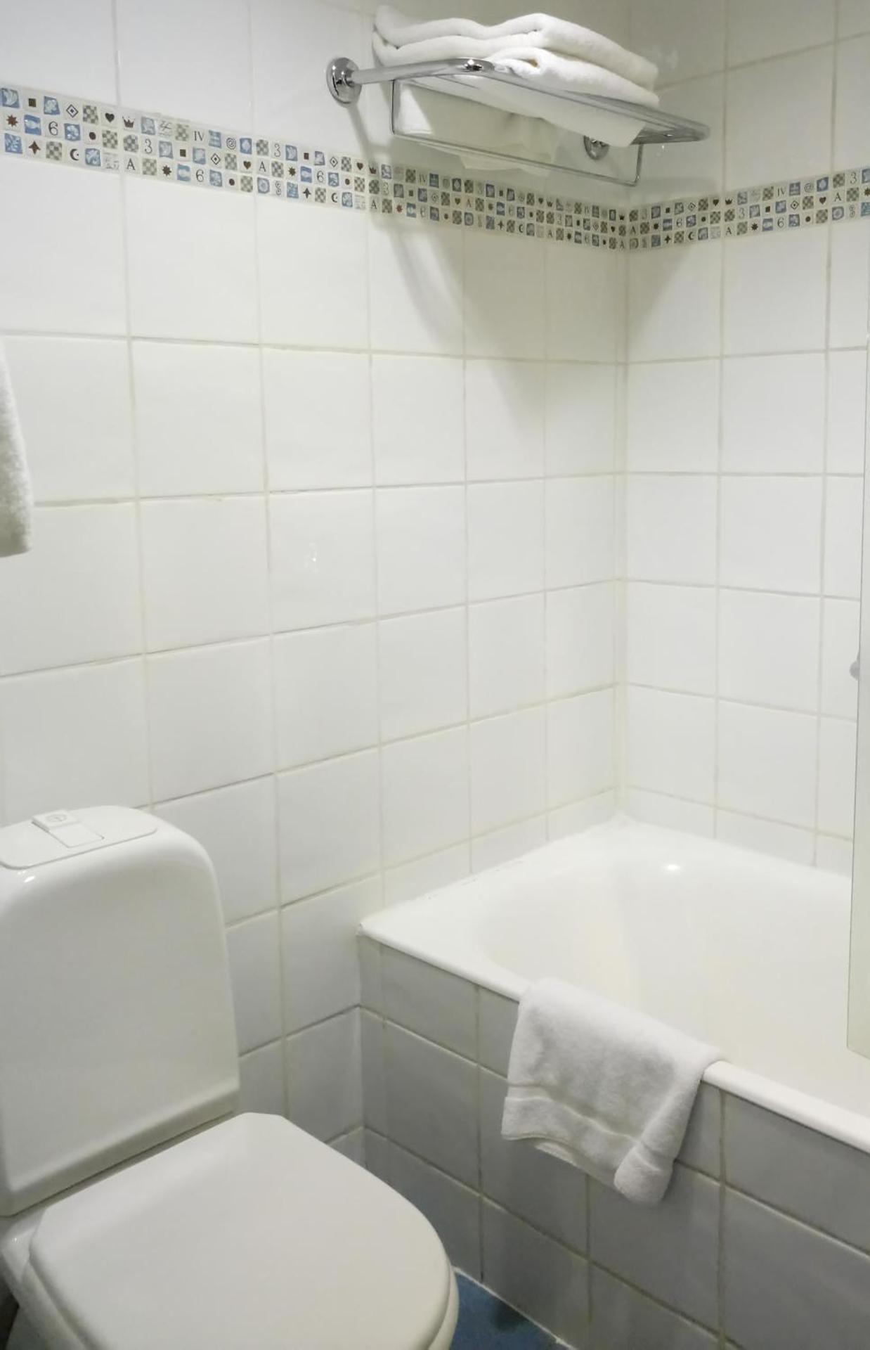 Castelli Hotel Nicosia - Photo 22