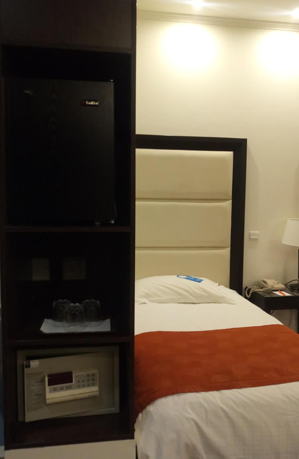 Castelli Hotel Nicosia - Photo 39