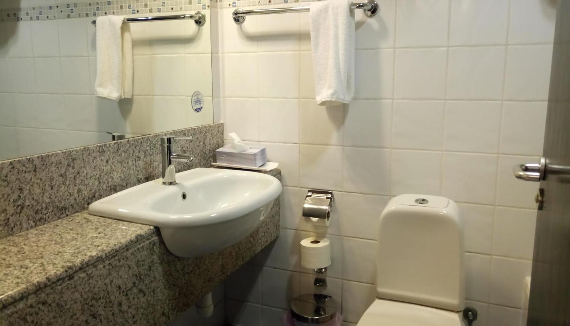 Castelli Hotel Nicosia - Photo 23