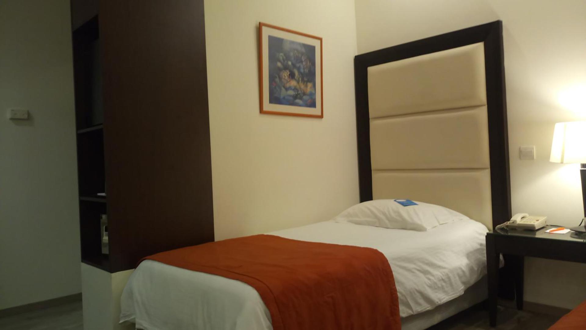 Castelli Hotel Nicosia - Photo 32