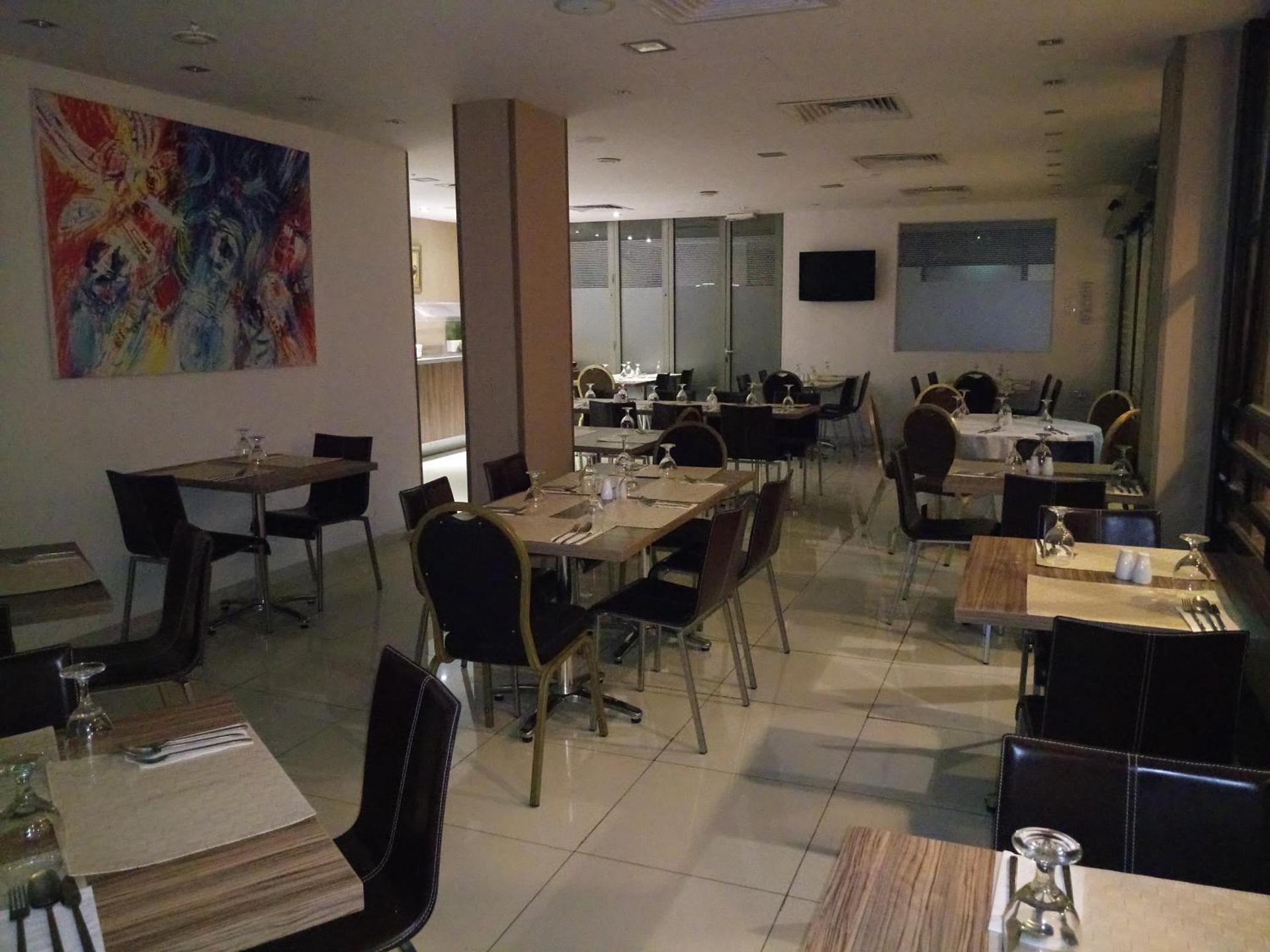 Castelli Hotel Nicosia - Photo 3