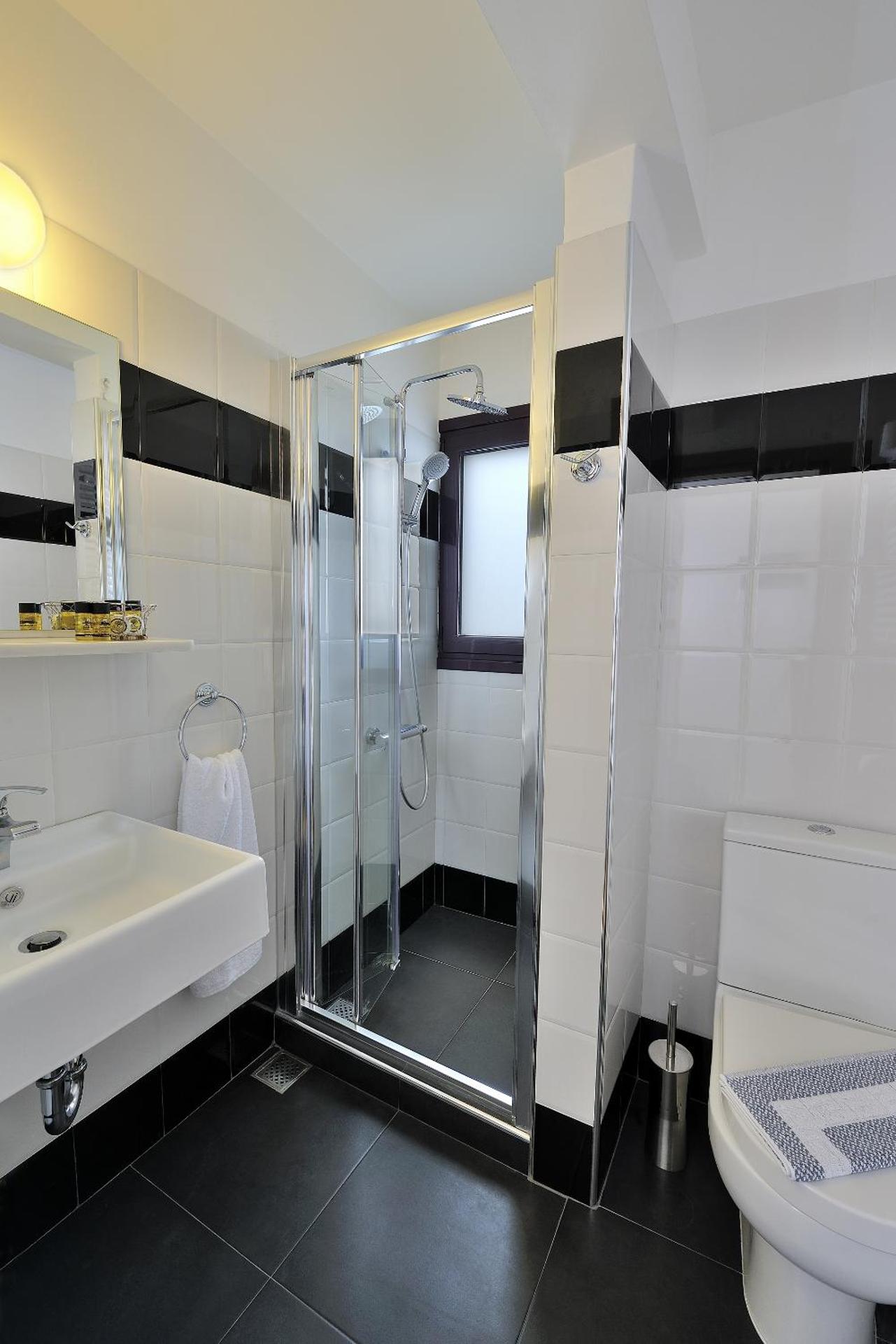 Dryades & Orion Hotel - Photo 16